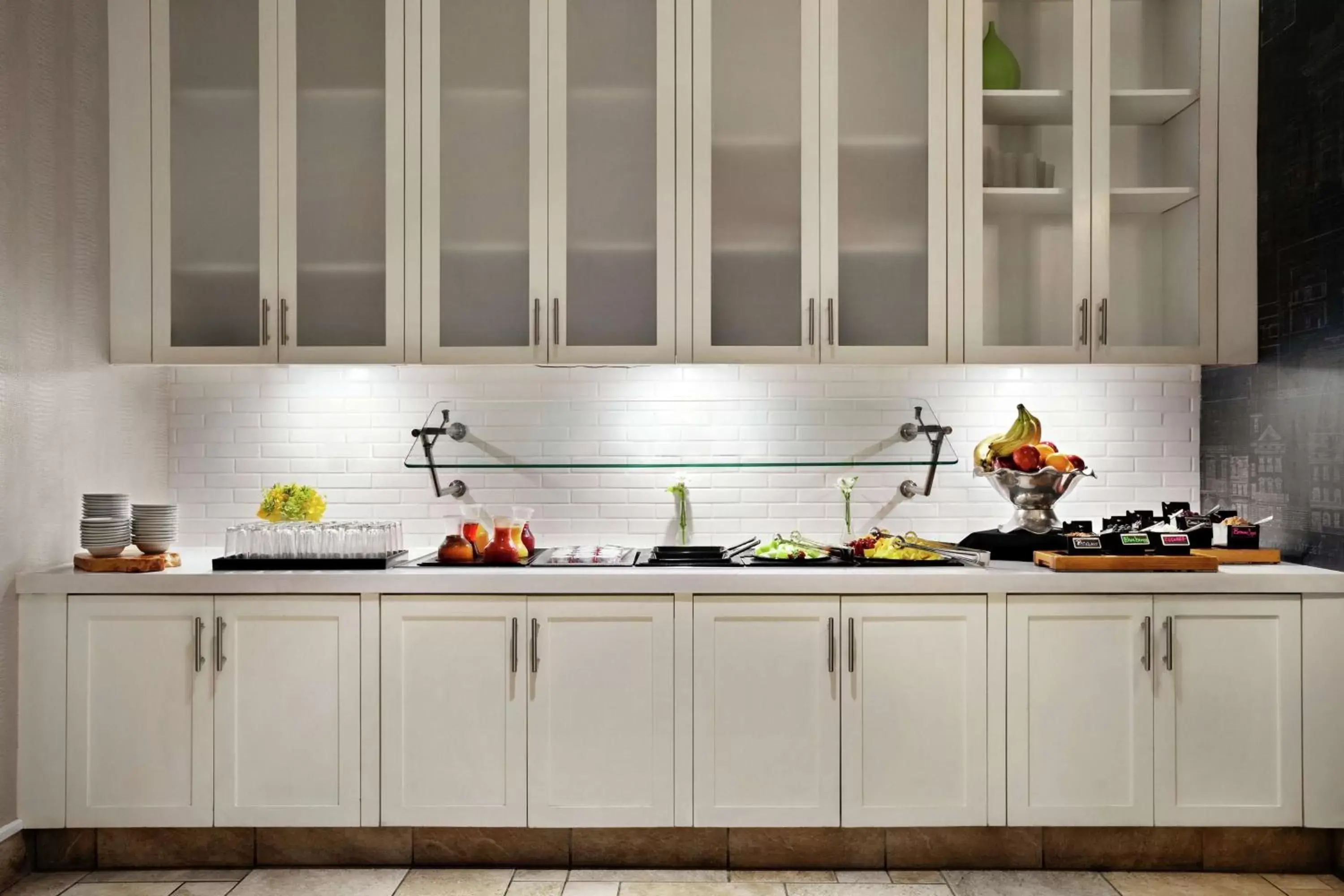 Restaurant/places to eat in Hilton Garden Inn New Orleans Convention Center Restaurant/places to eat in Hilton Garden Inn New Orleans Convention Center