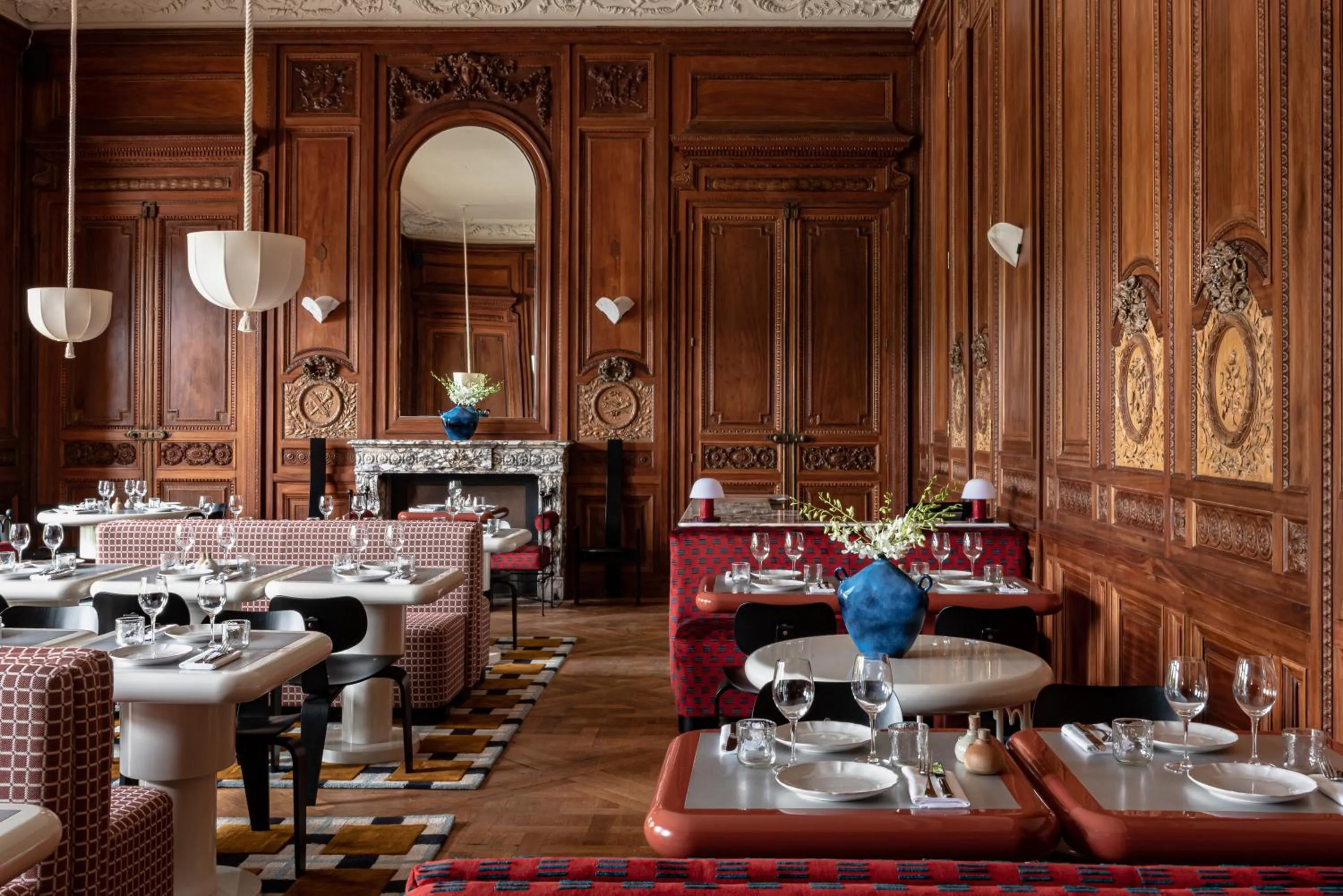 Restaurant/places to eat in Cowley Manor Experimental