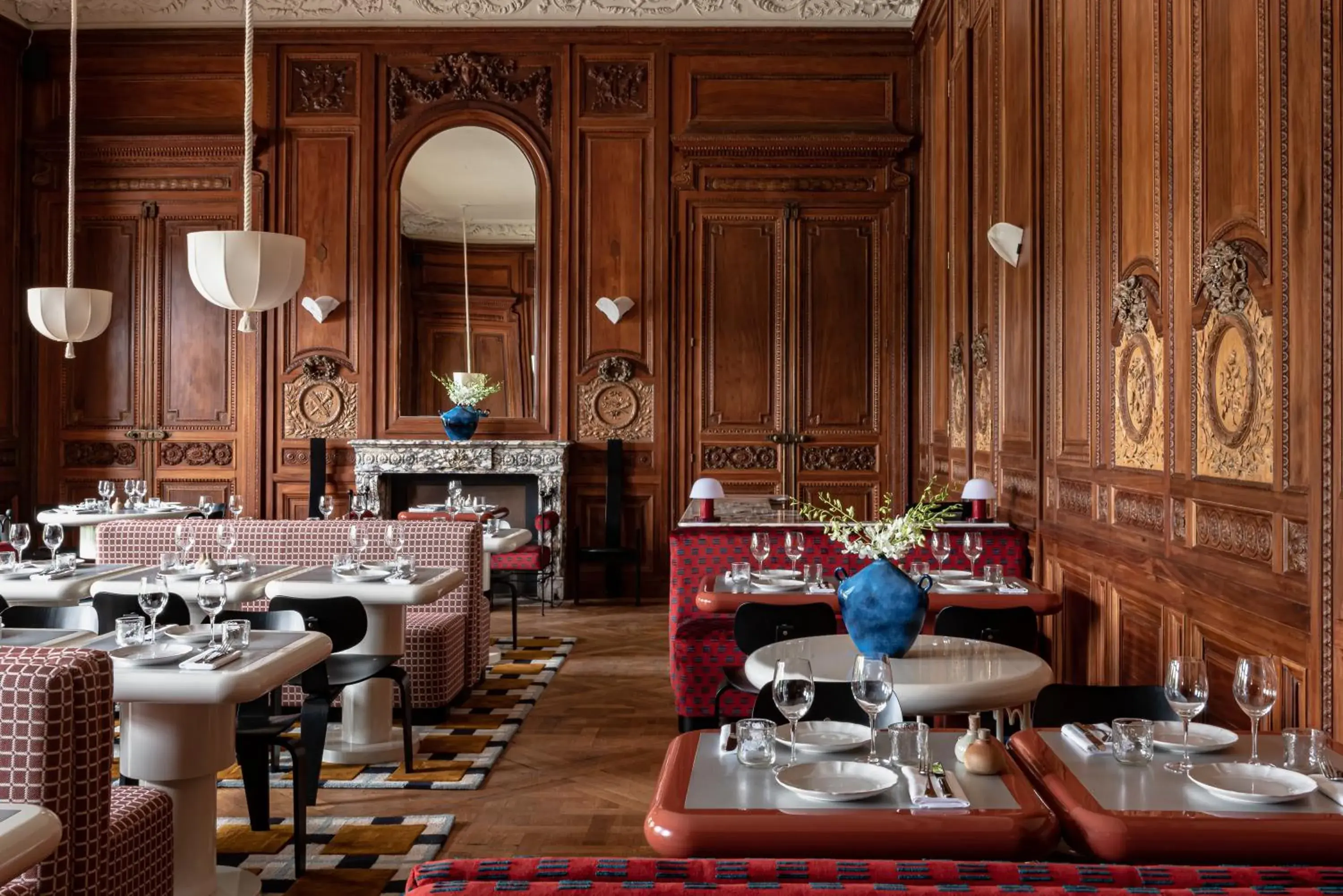 Restaurant/Places to Eat in Cowley Manor Hotel