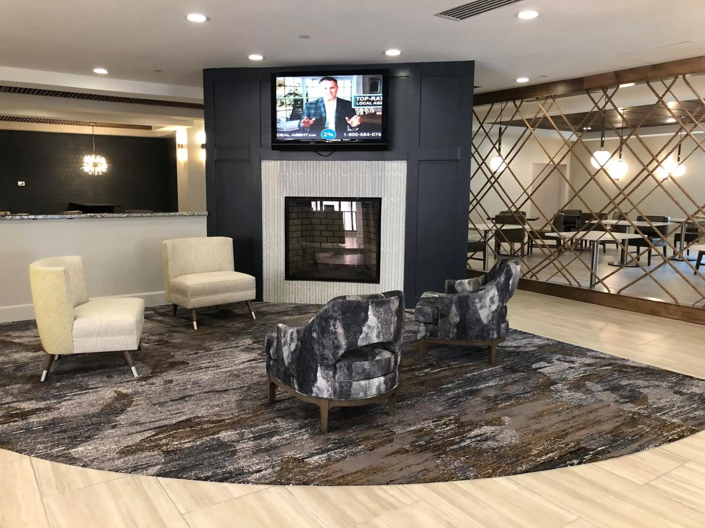 Property building, Seating Area in Crowne Plaza Chicago-Northbrook, an IHG Hotel