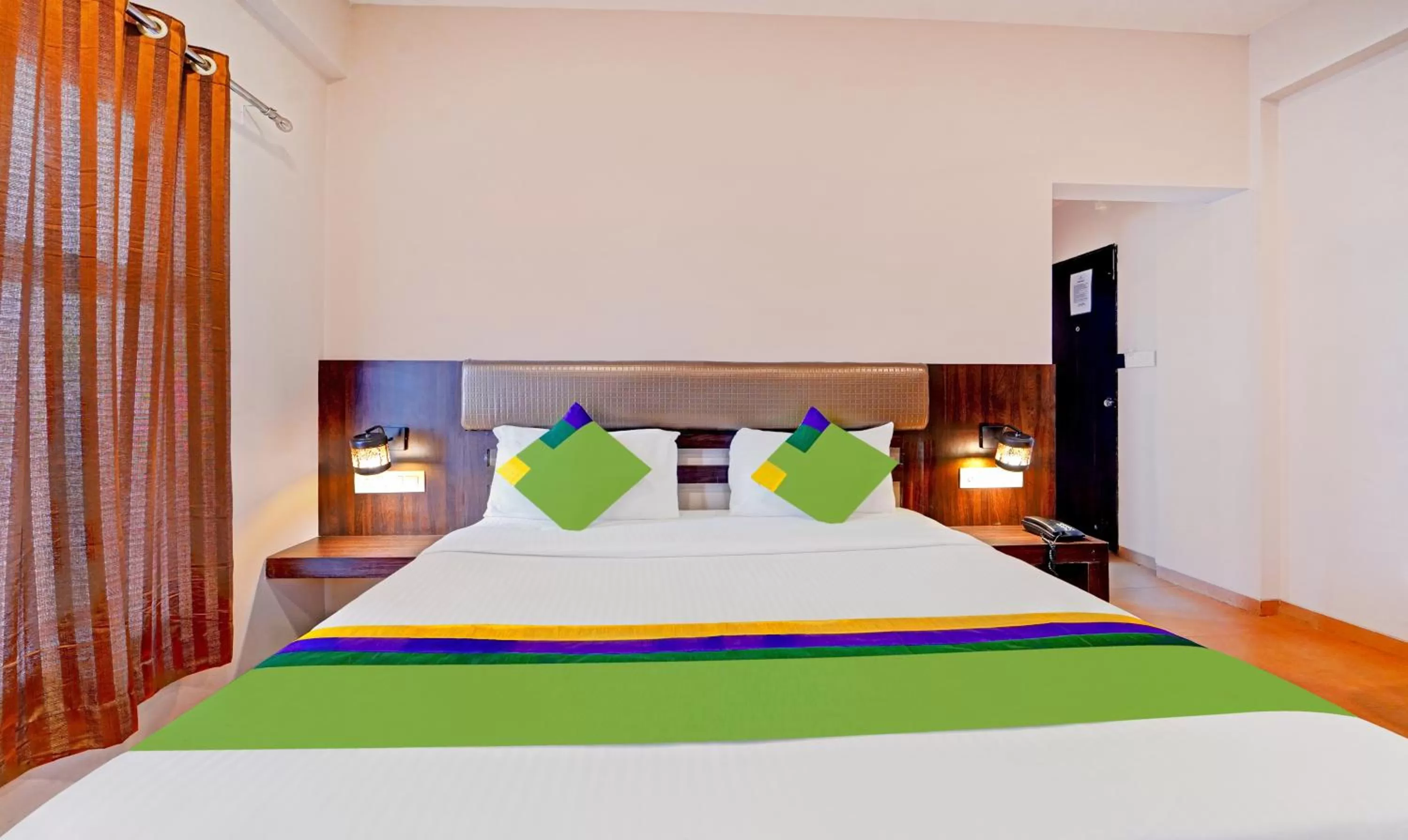 Bedroom, Bed in Treebo Vhyomaan Resort