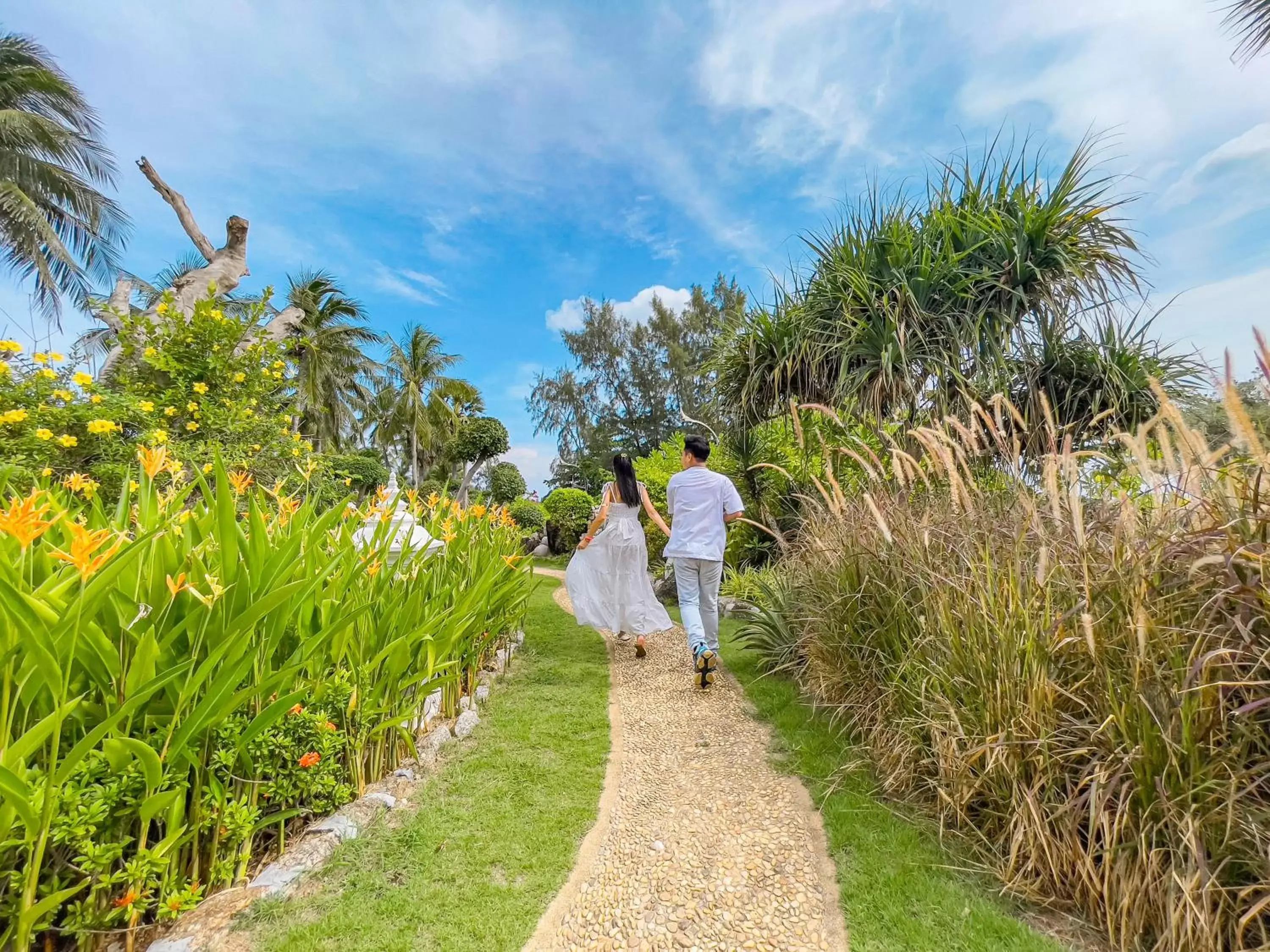 Garden in Thavorn Palm Beach Resort Phuket - SHA Extra Plus