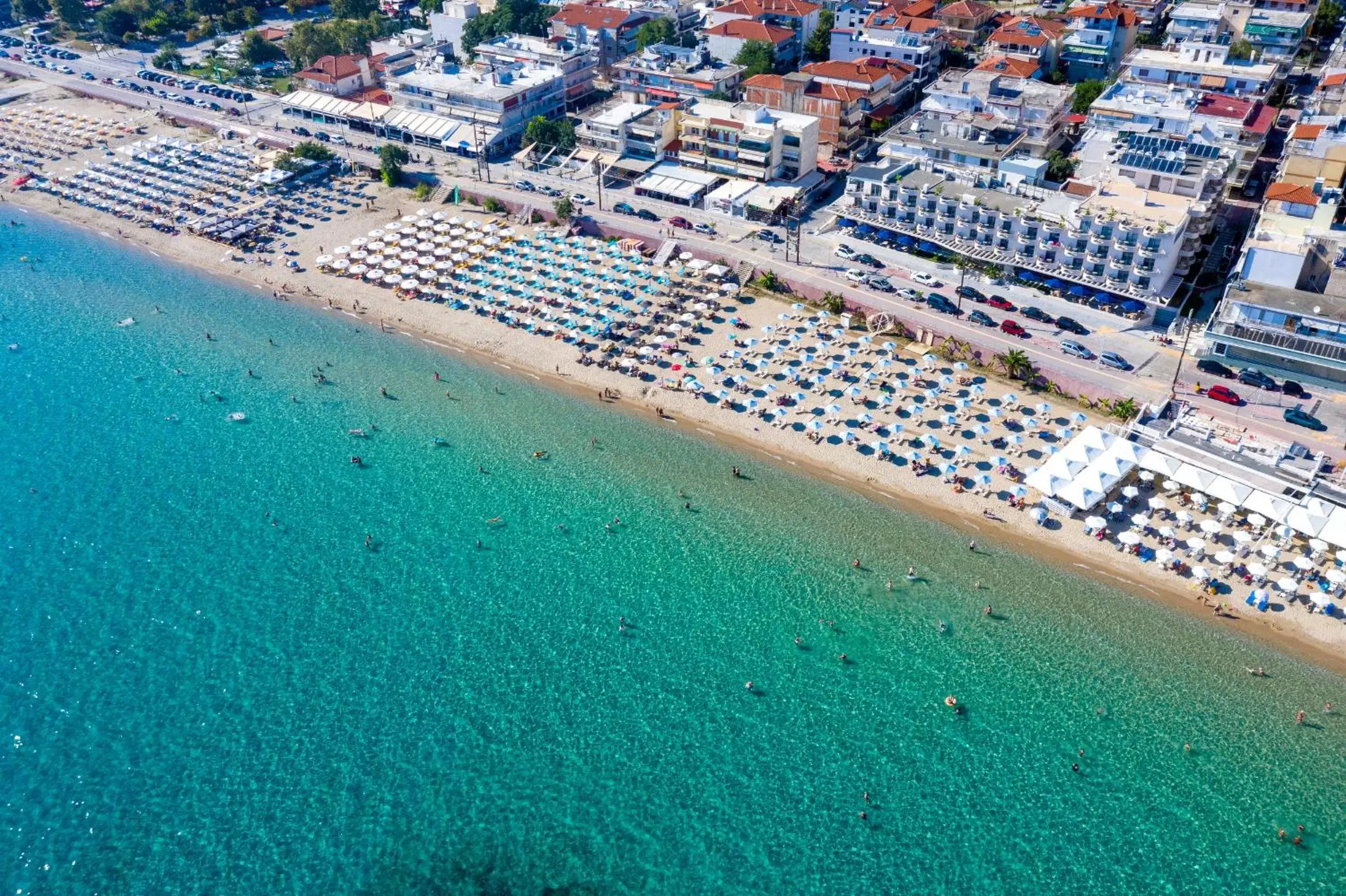 Bird's eye view, Bird's-eye View in Light Blue Hotel