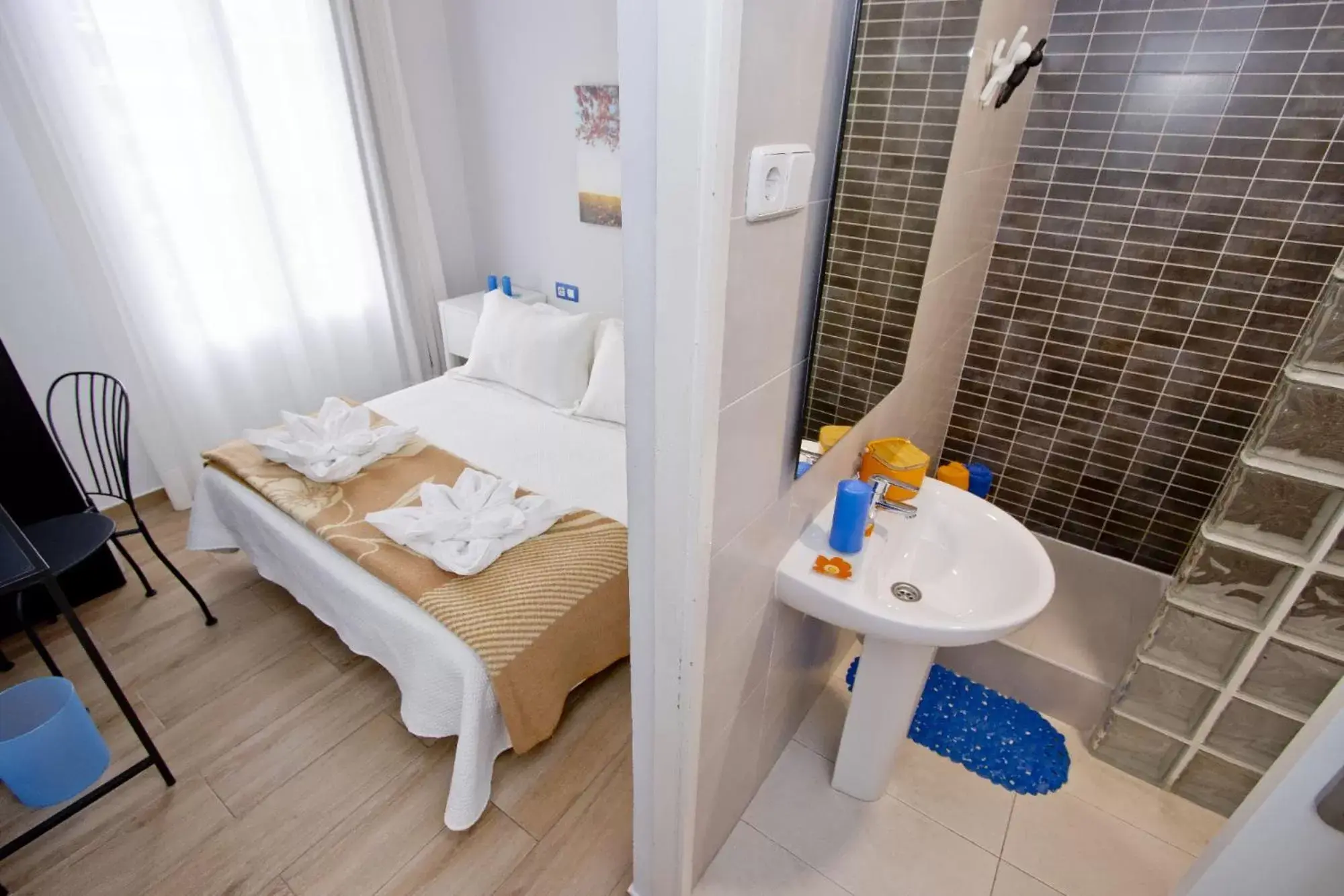 Bathroom in Barcelona City Hotel
