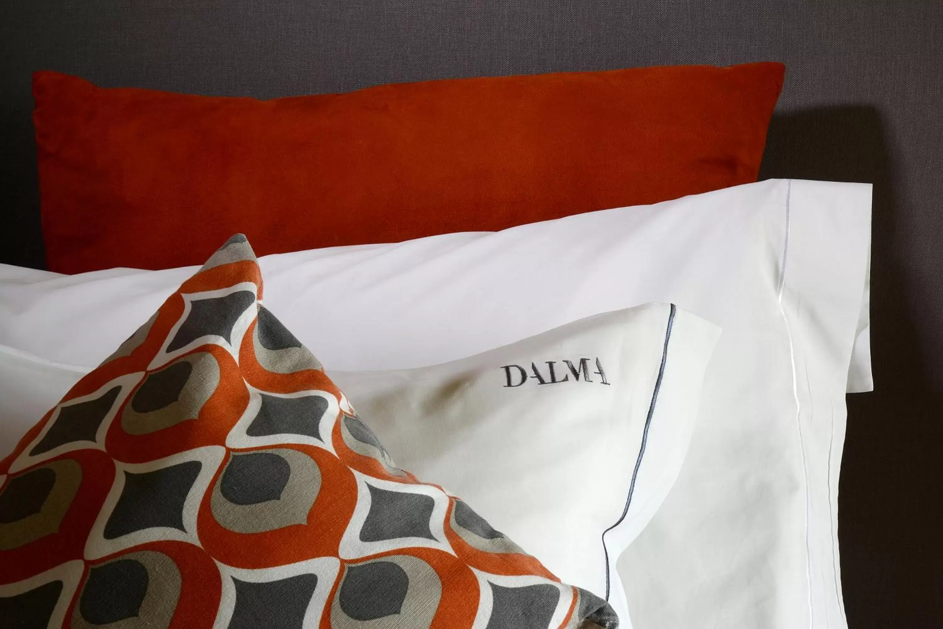 Bed in Dalma Old Town Suites
