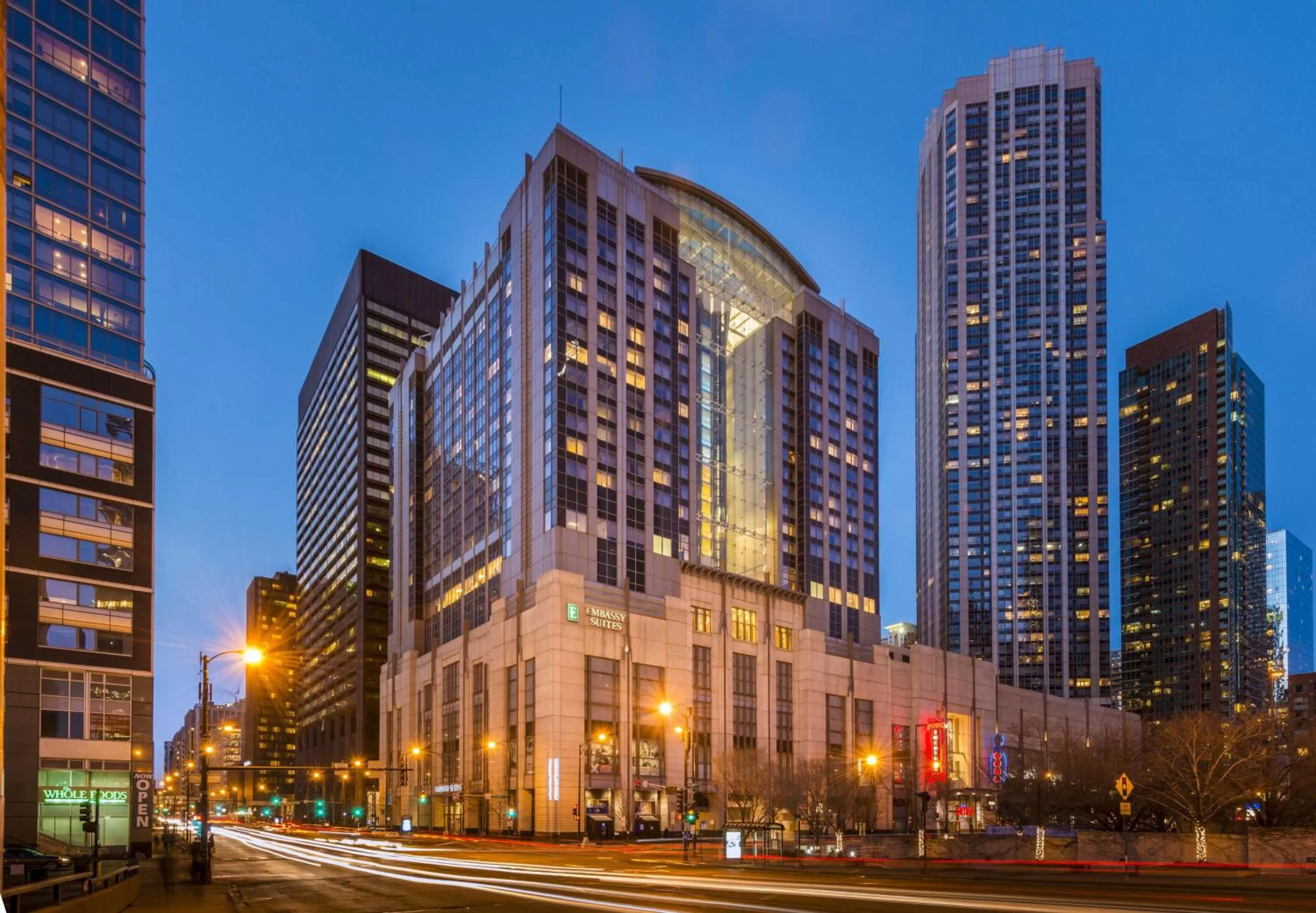 Property building in Embassy Suites by Hilton Chicago Downtown Magnificent Mile