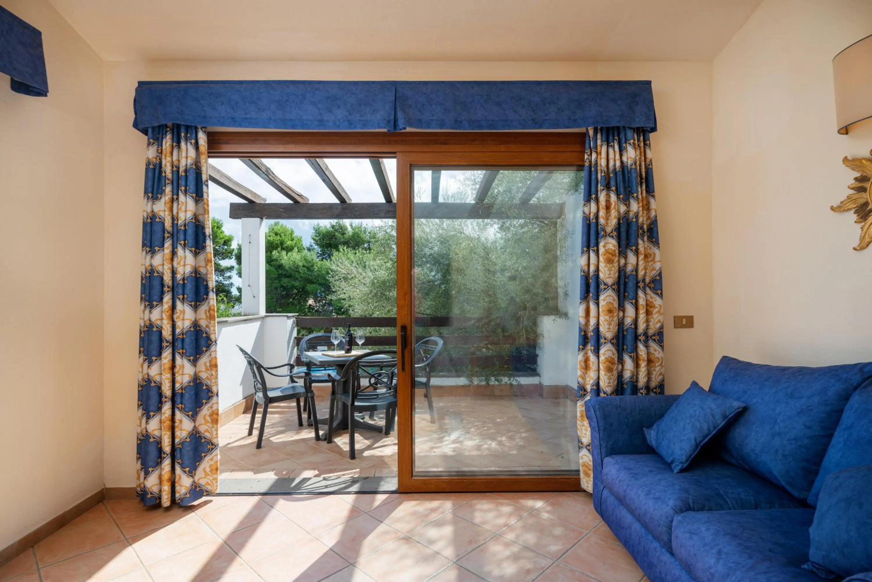 Bedroom in Club Esse Palmasera