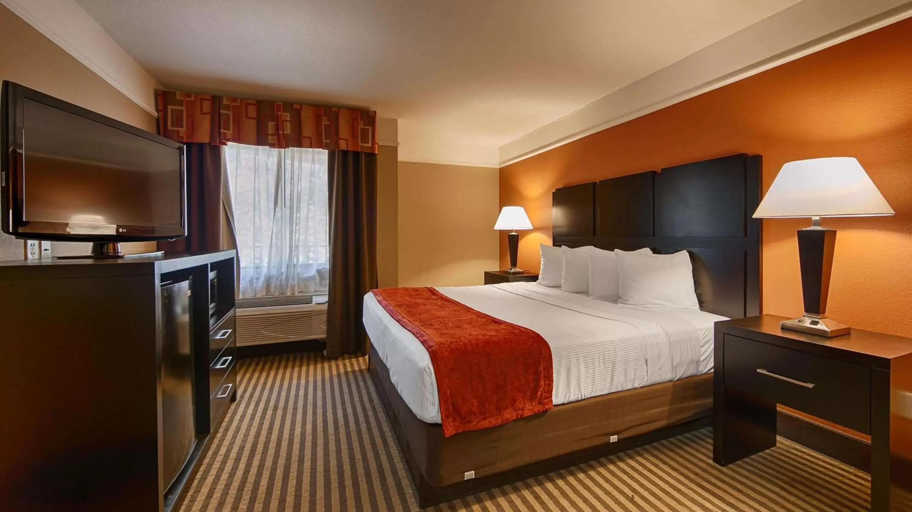 Photo of the whole room, Bed in Best Western Bayou Inn and Suites