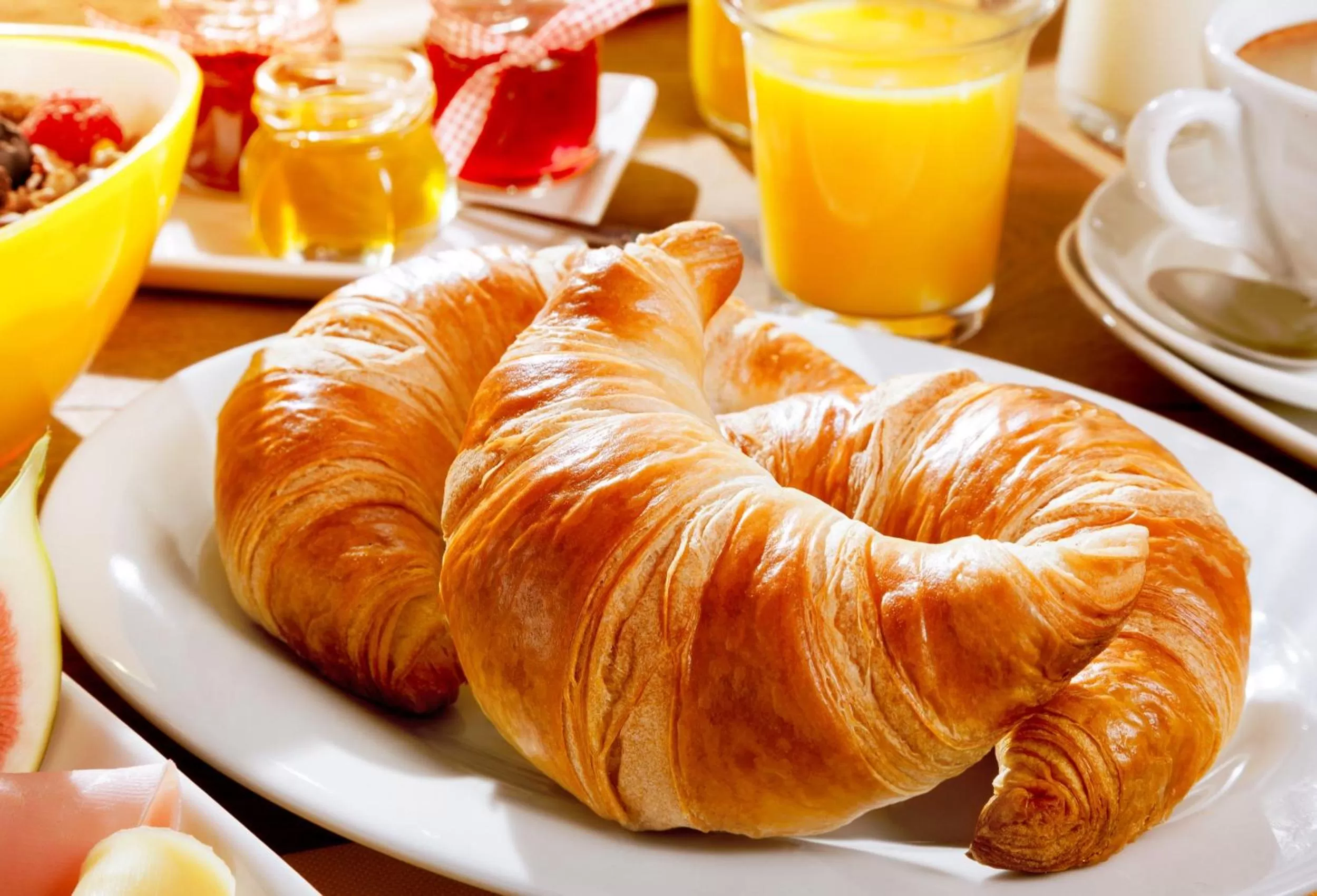 Buffet breakfast in Park Plaza Eindhoven