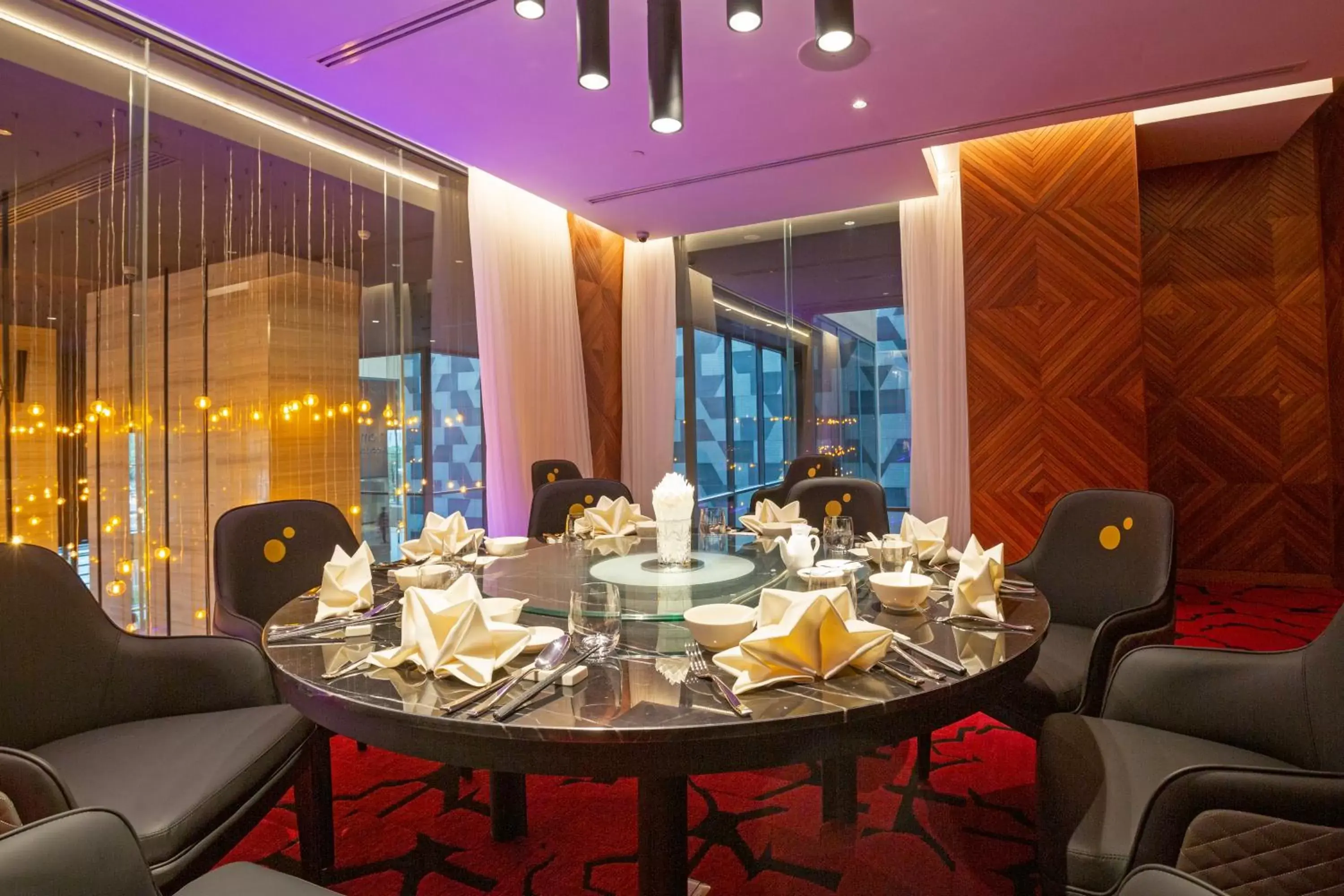 Restaurant/places to eat in SUN & MOON, Riverside Hotel Restaurant/places to eat in SUN & MOON, Riverside Hotel