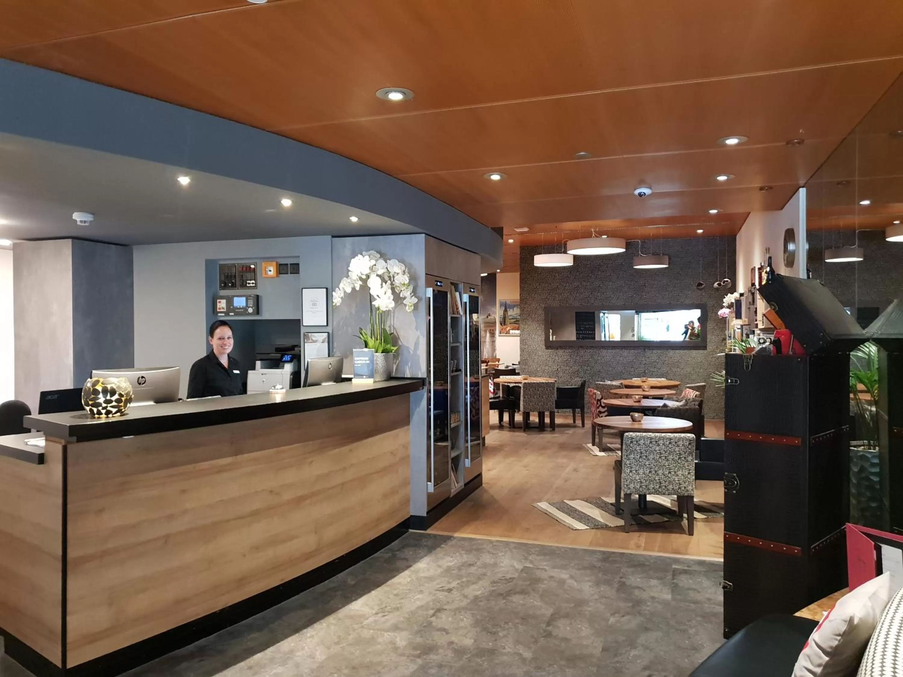 Lobby or reception in Hotel Bären am Bundesplatz