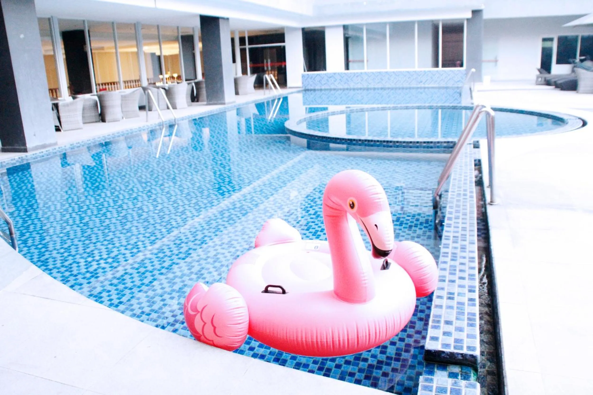 Swimming pool in Merapi Merbabu Hotels Bekasi