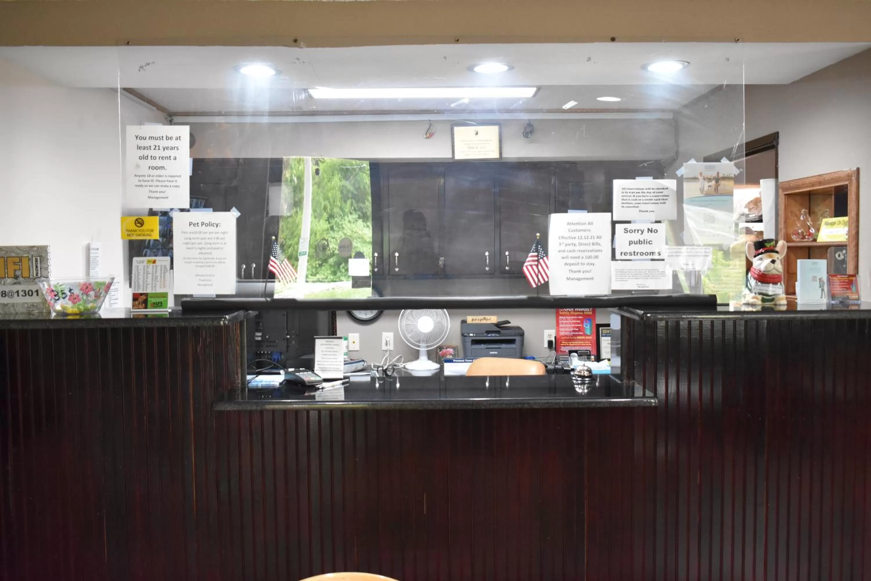 Lobby or reception in Super 8 by Wyndham La Vale/Cumberland Area