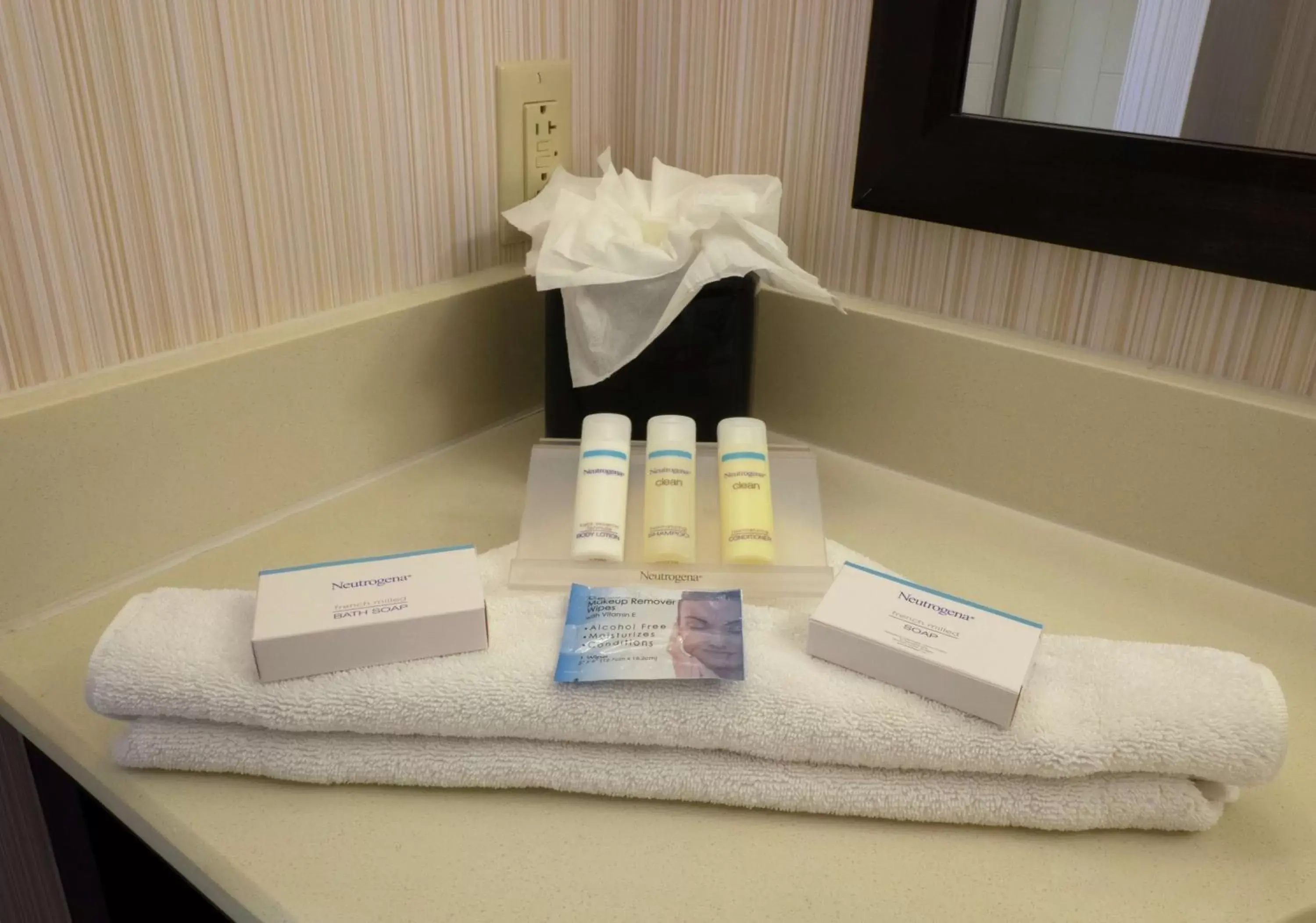 Bathroom in The Hilton Garden Inn Buffalo-Downtown Bathroom in The Hilton Garden Inn Buffalo-Downtown