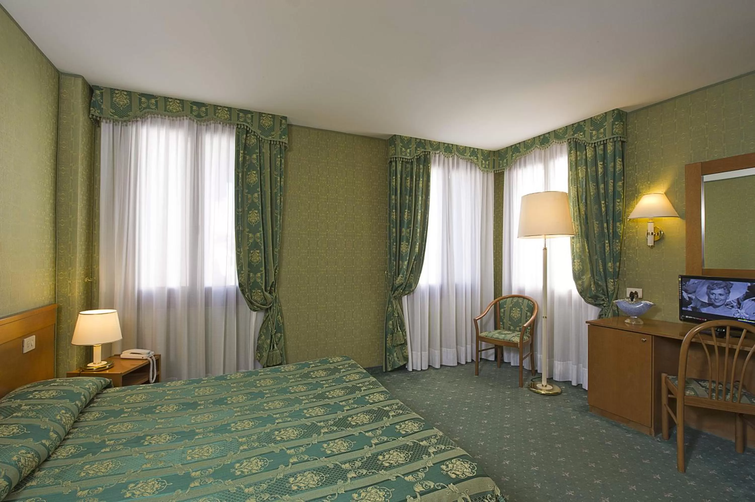 Photo of the whole room, Bed in Hotel Nazionale