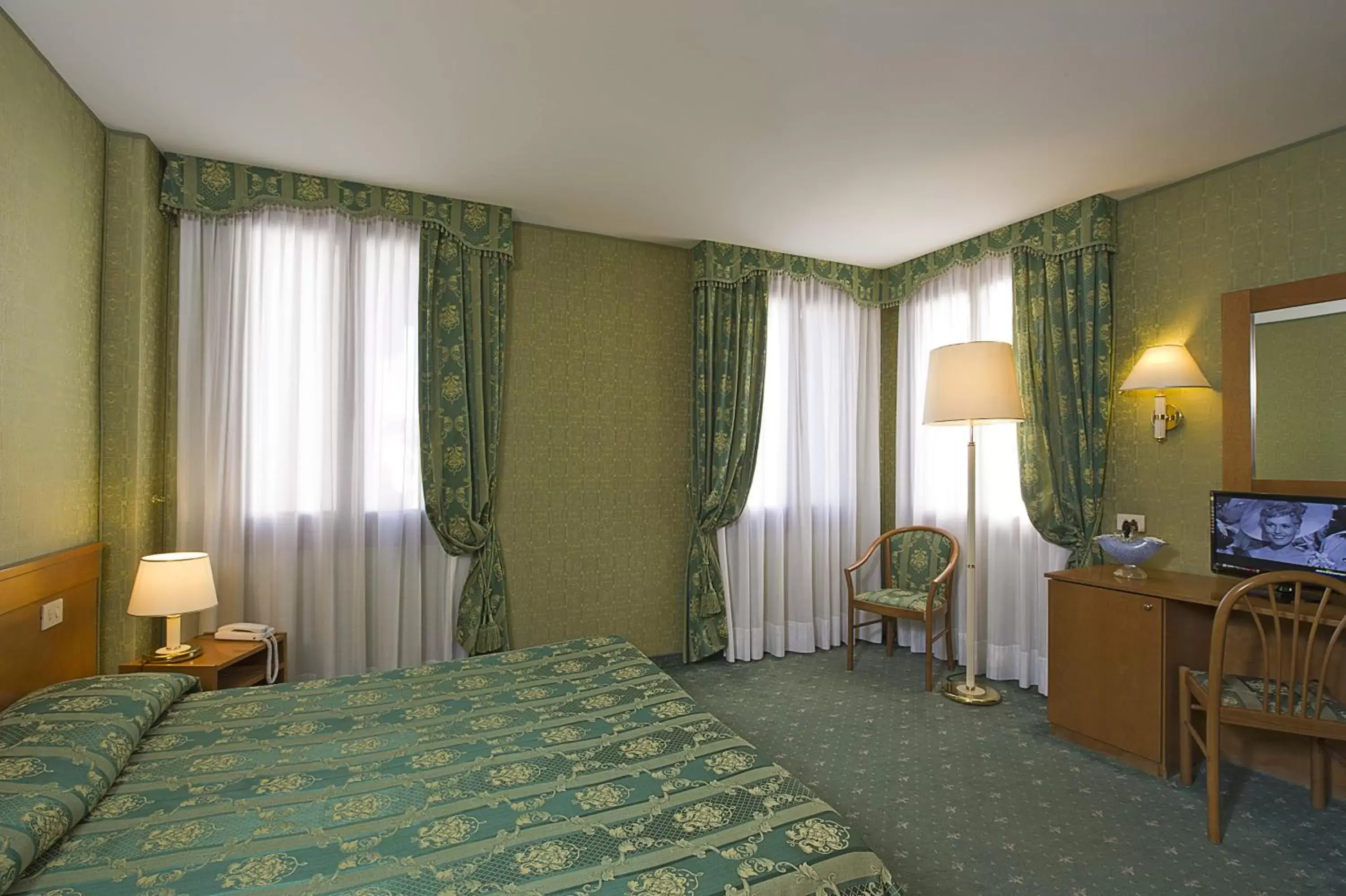 Photo of the whole room, Bed in Hotel Nazionale