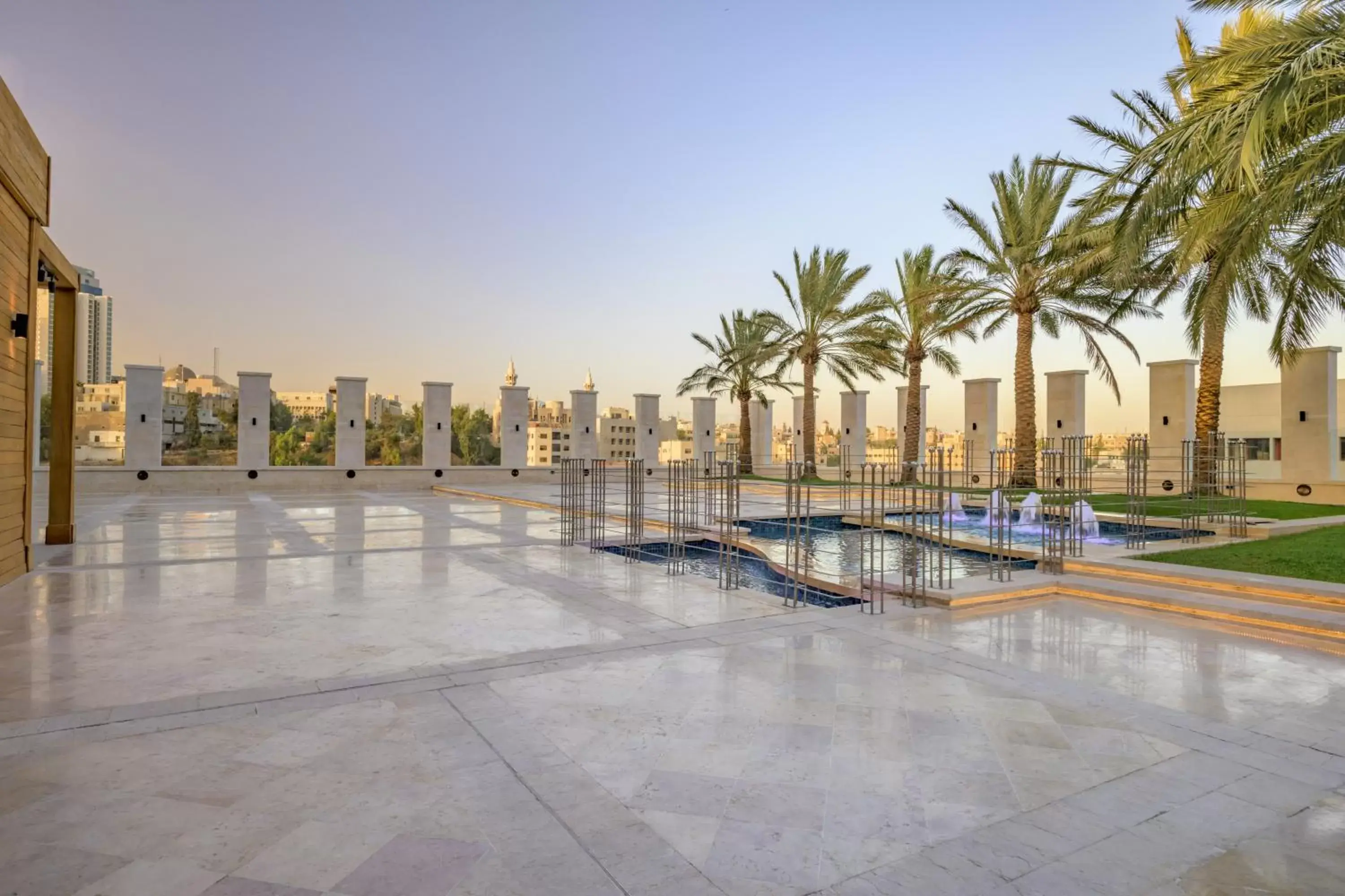 Balcony/Terrace, Swimming Pool in Grand Hyatt Amman