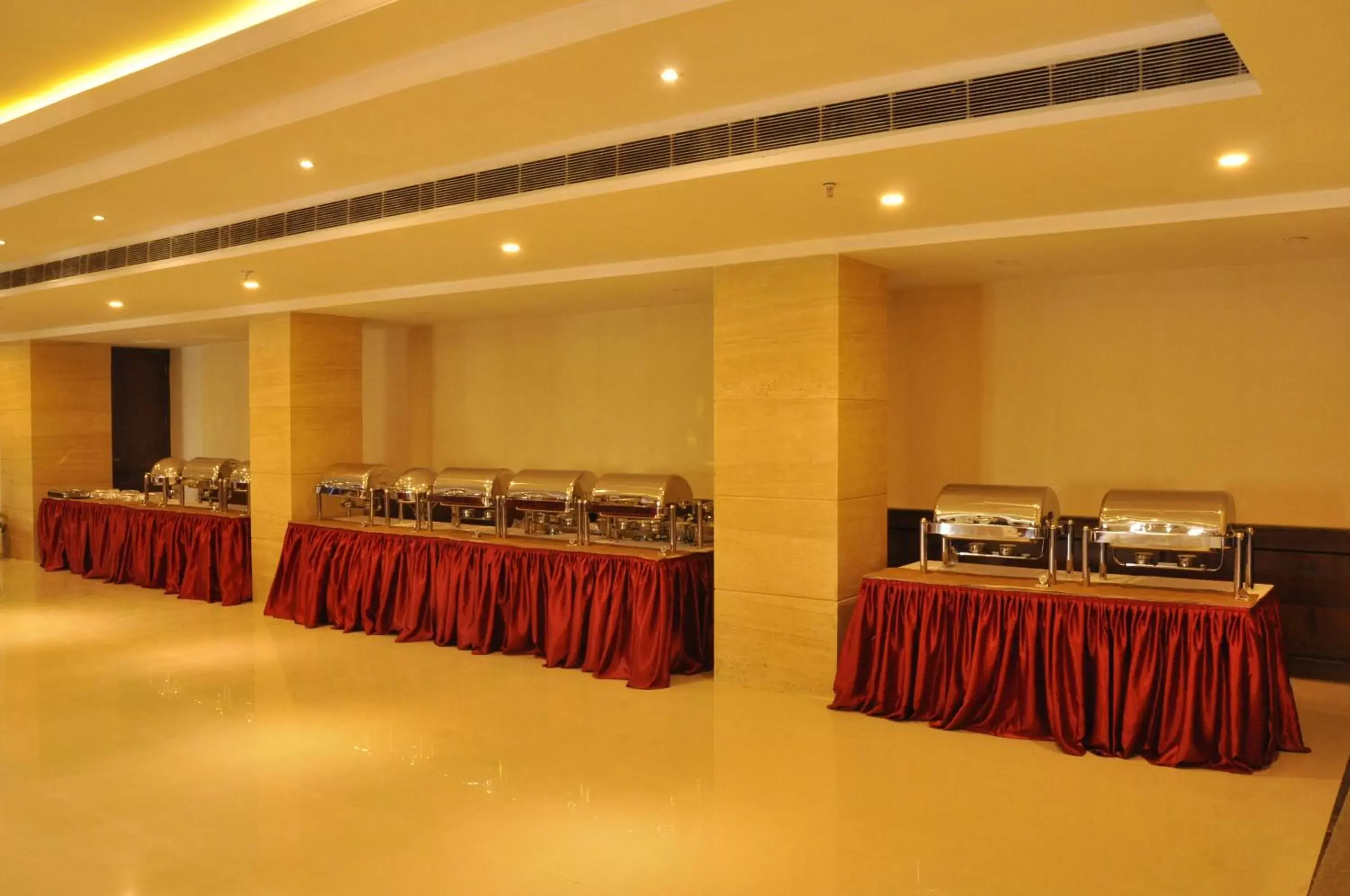 Banquet/Function facilities in Sapna Clarks Inn Lucknow