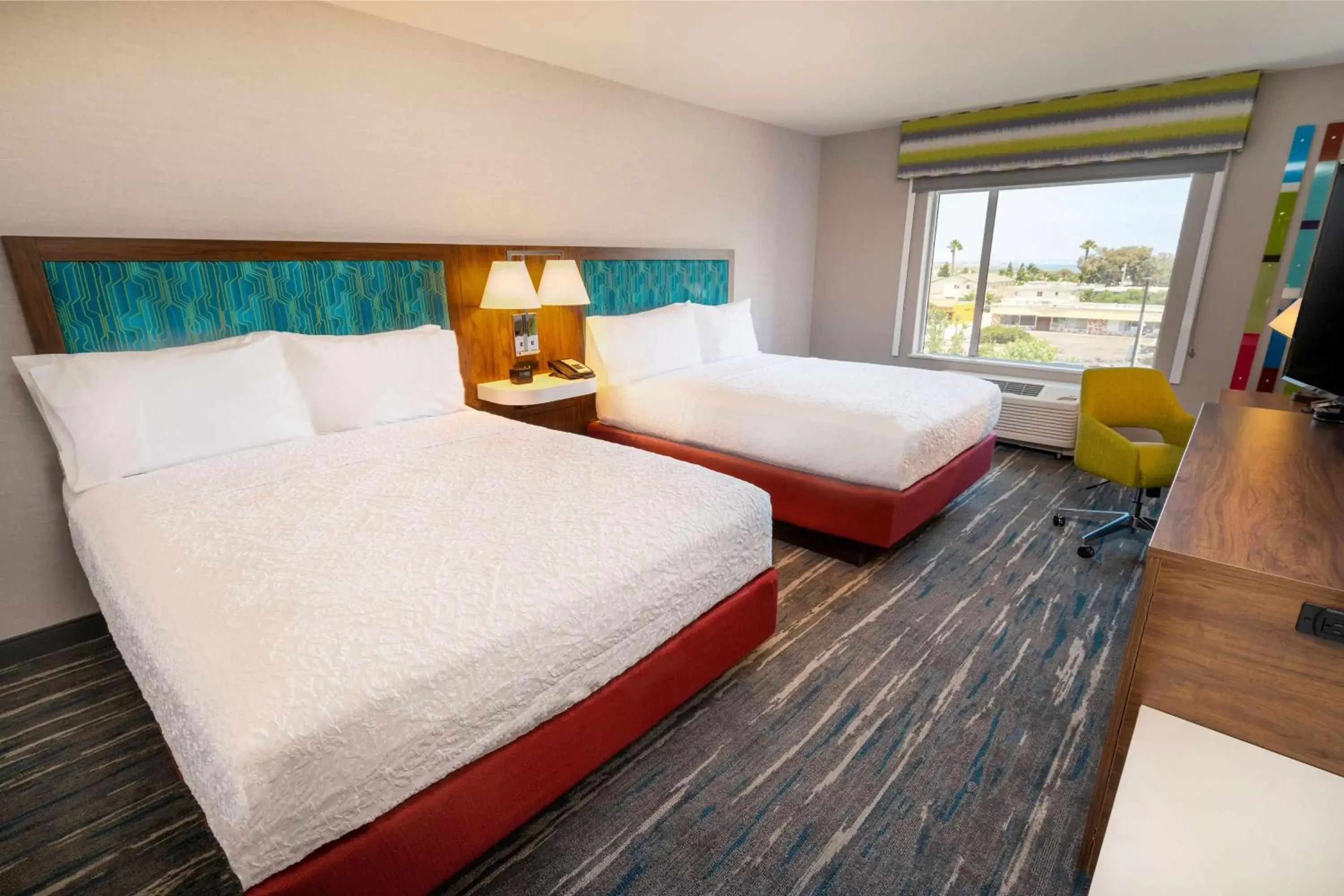 Bedroom, Bed in Hampton Inn & Suites Imperial Beach San Diego, Ca