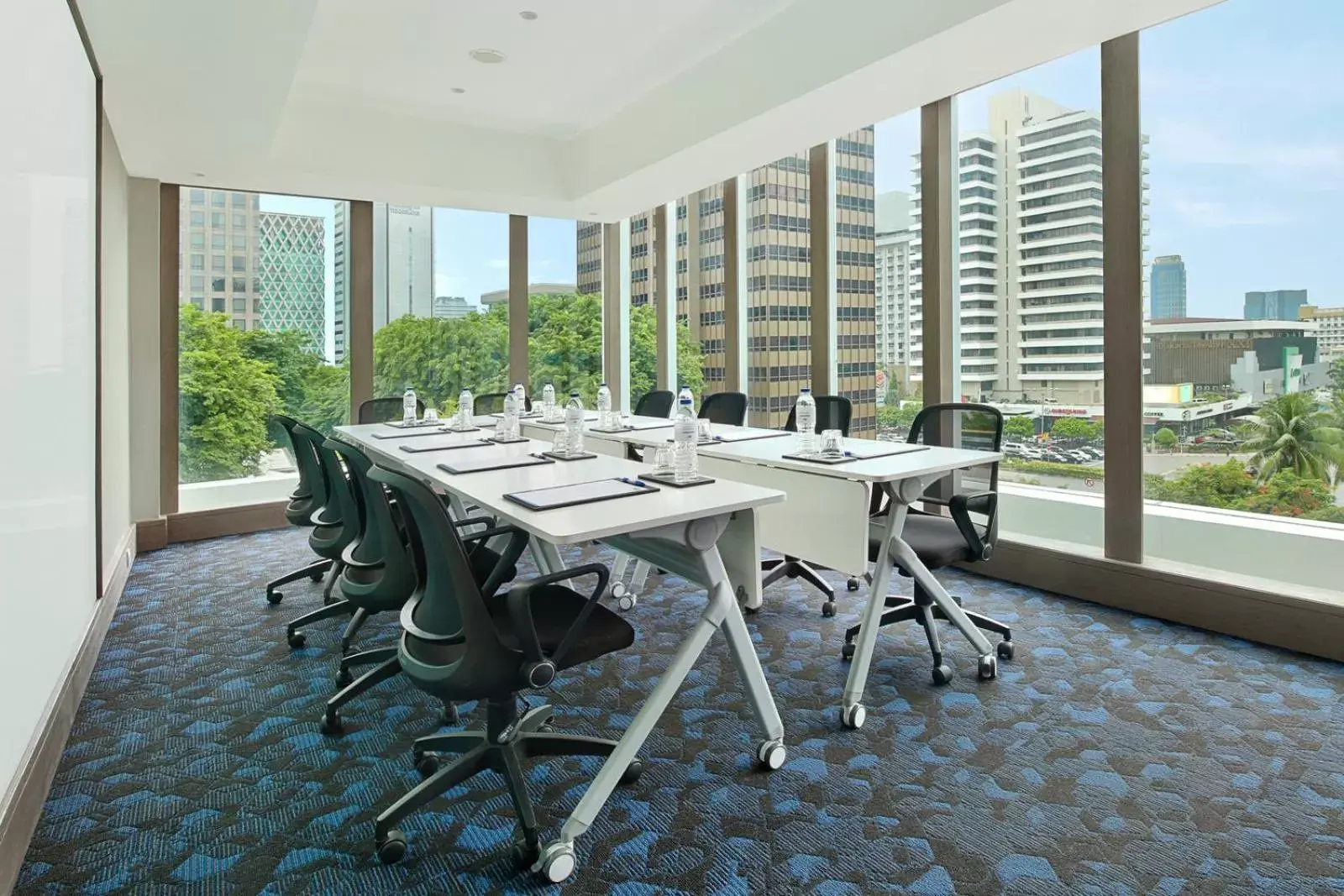 Business facilities in Holiday Inn Express Jakarta Wahid Hasyim, an IHG Hotel