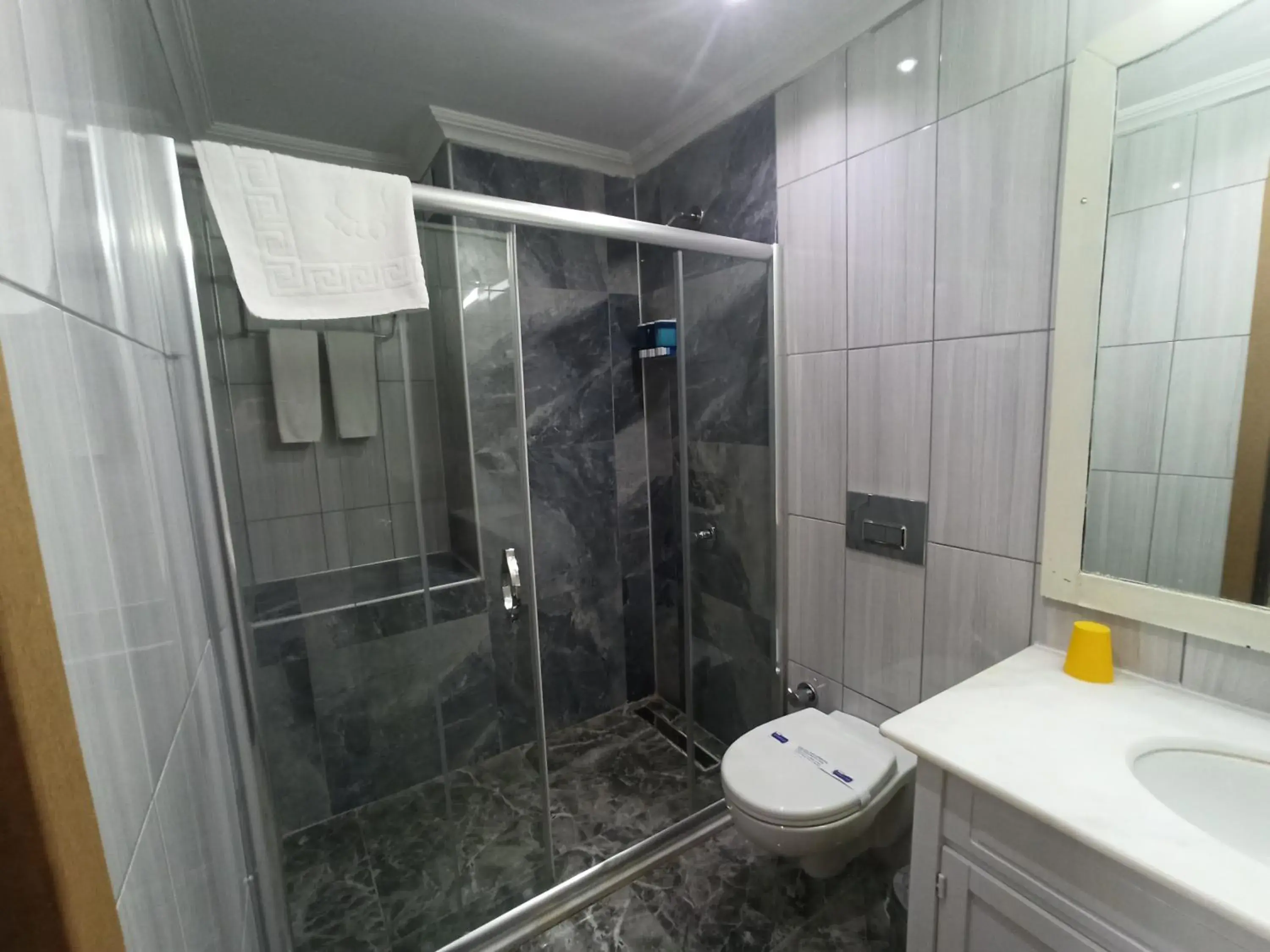 Bathroom in Asmali Hotel
