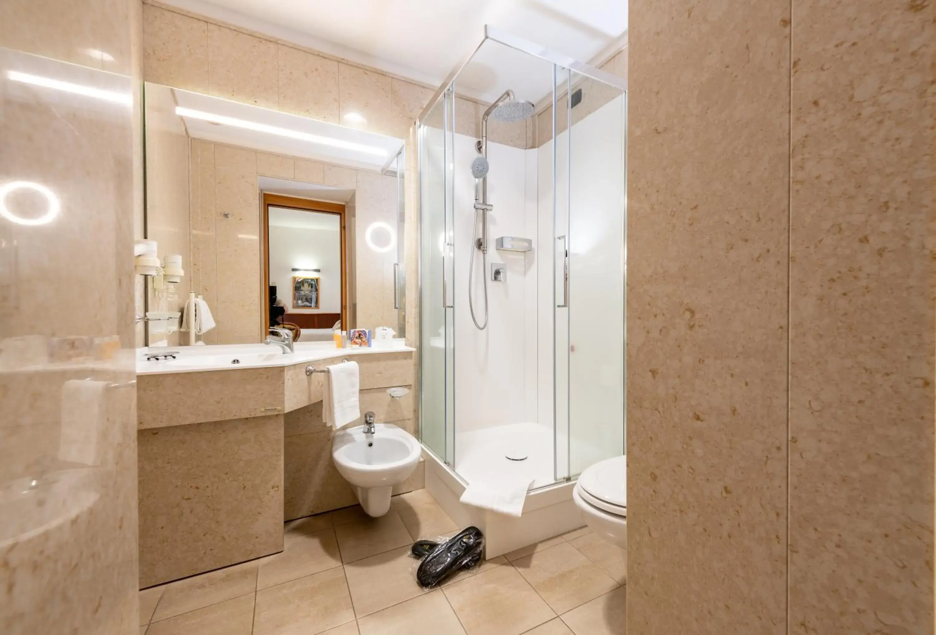 Bathroom in Hotel Duomo