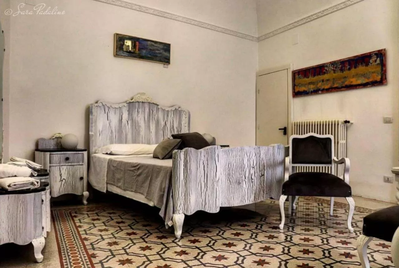 Photo of the whole room, Seating Area in Bianko EcoChic & L'Angolo di Levante