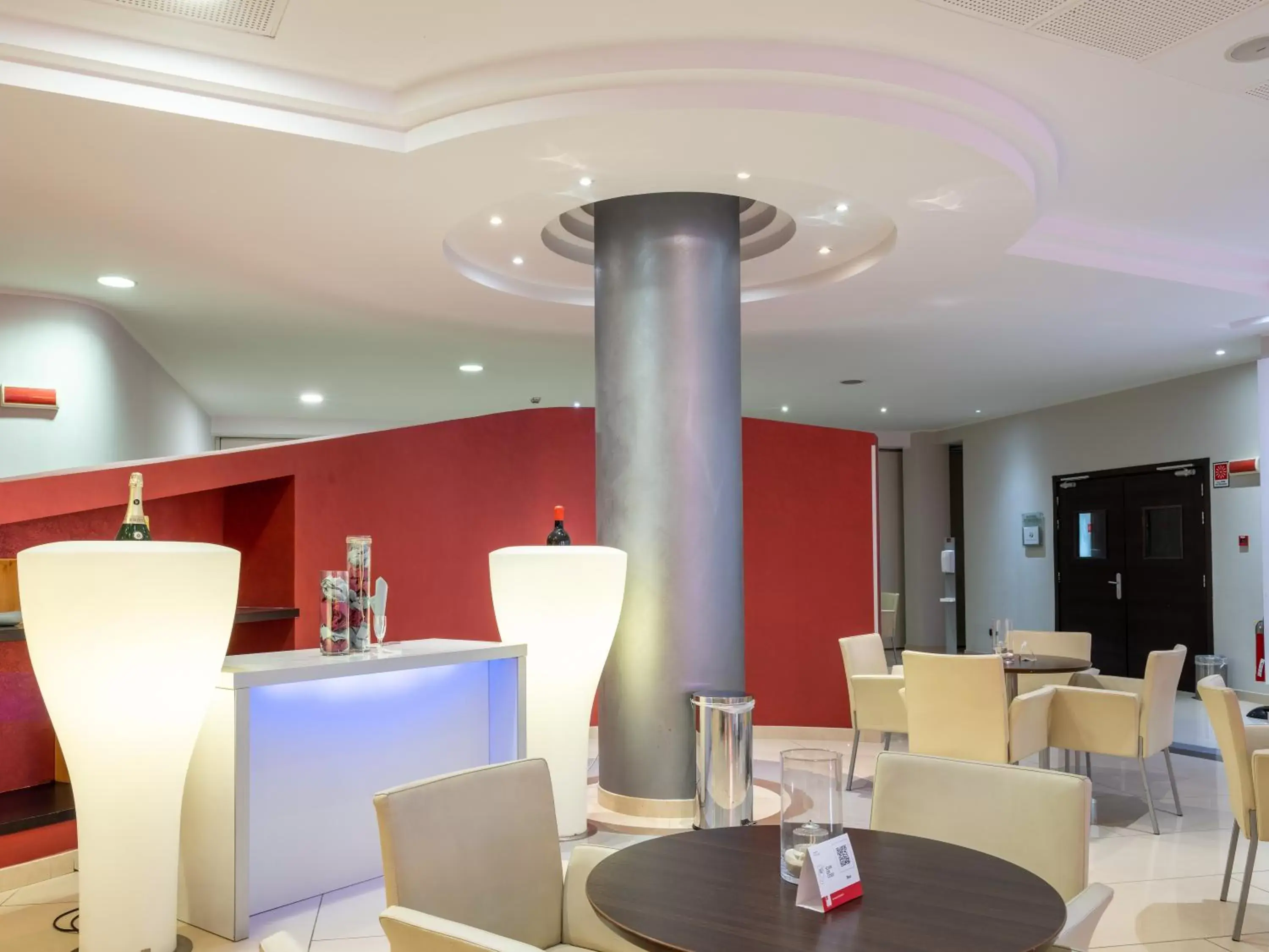 Lounge or bar, Restaurant/Places to Eat in Parc Hotel