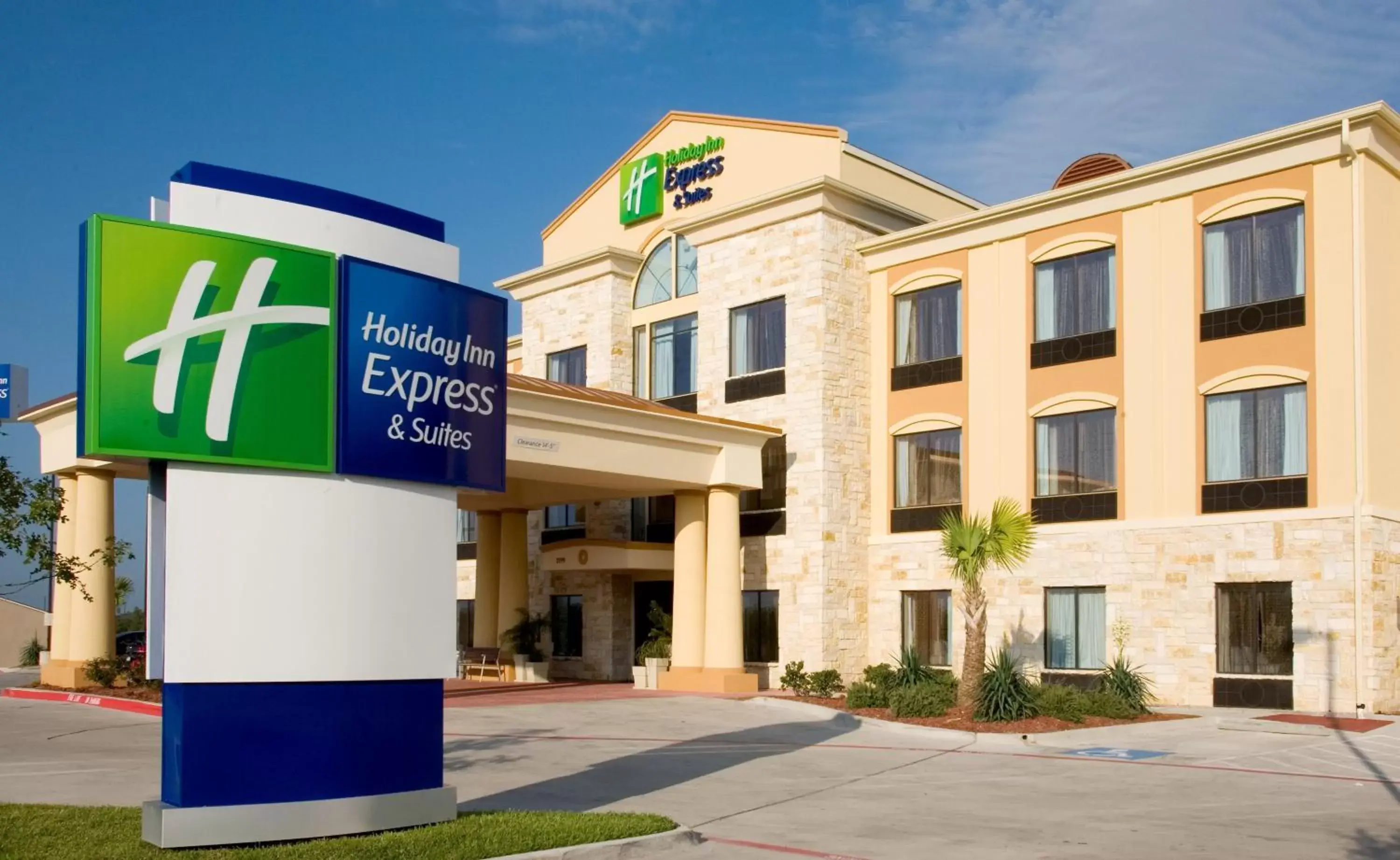Property building in Holiday Inn Express and Suites Beeville by IHG Property building in Holiday Inn Express and Suites Beeville by IHG