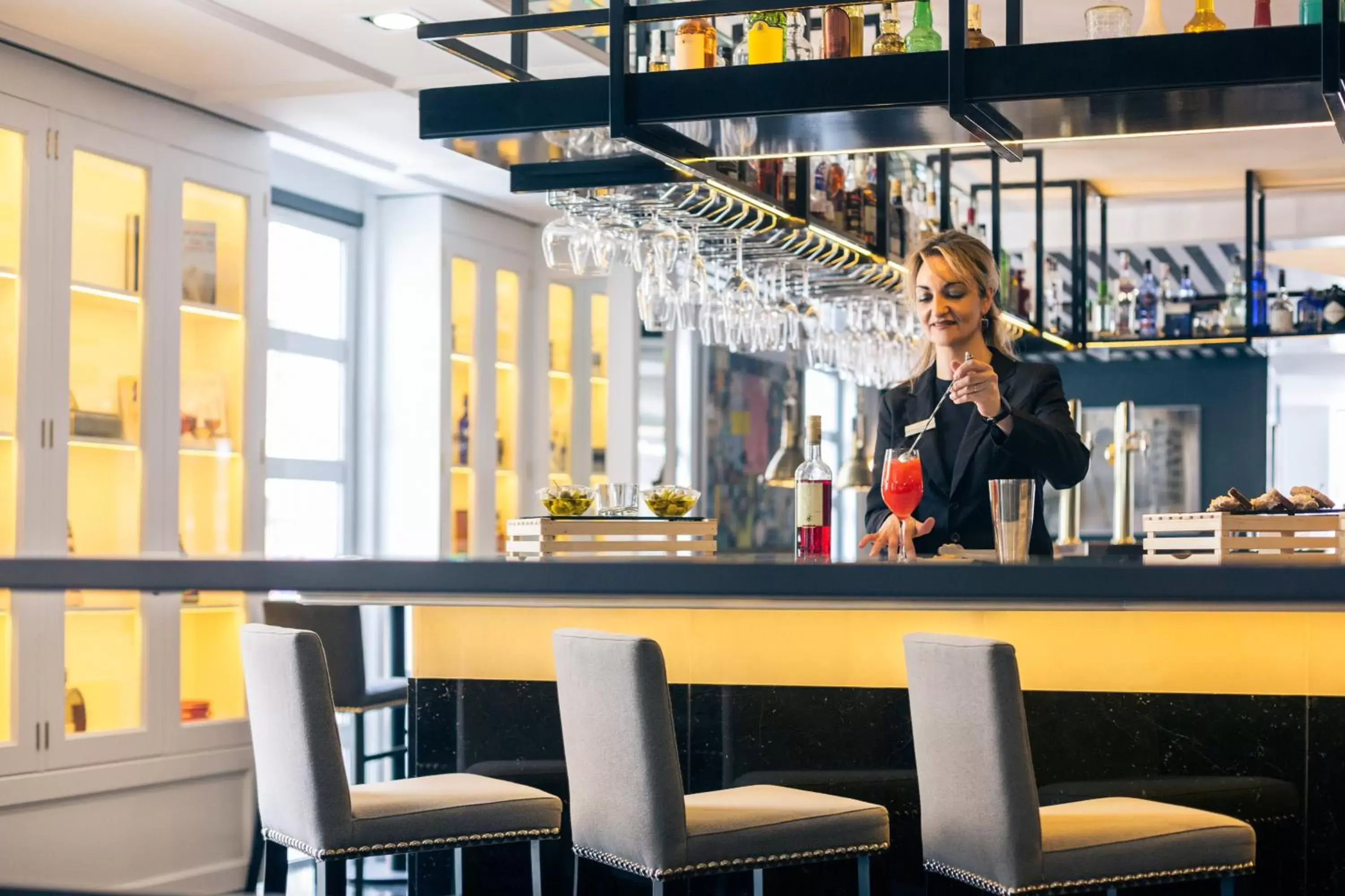 Lounge or bar, Lounge/Bar in Hotel Mercure Jardines de Albia