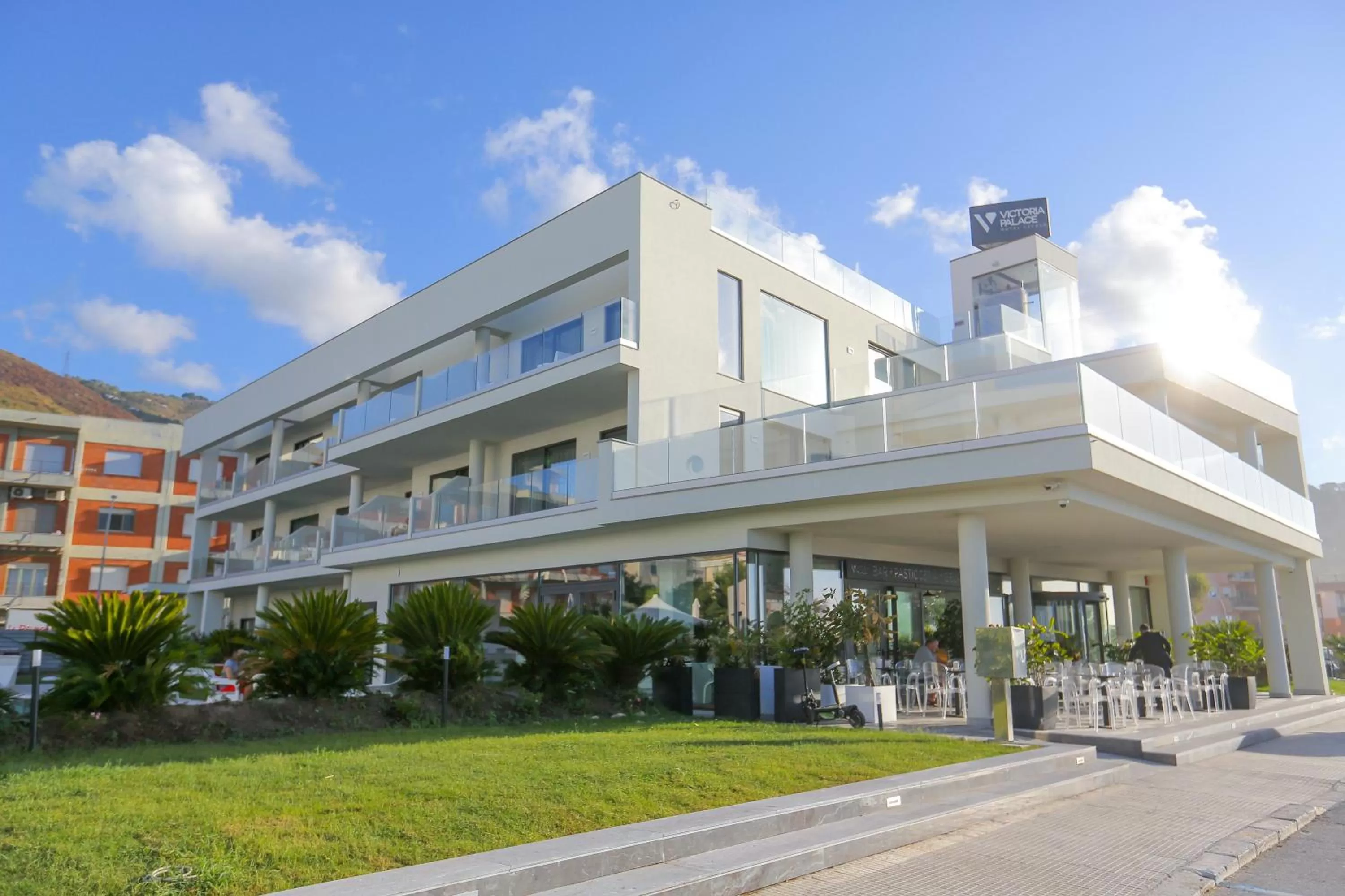 Facade/entrance in Victoria Palace Cefalù