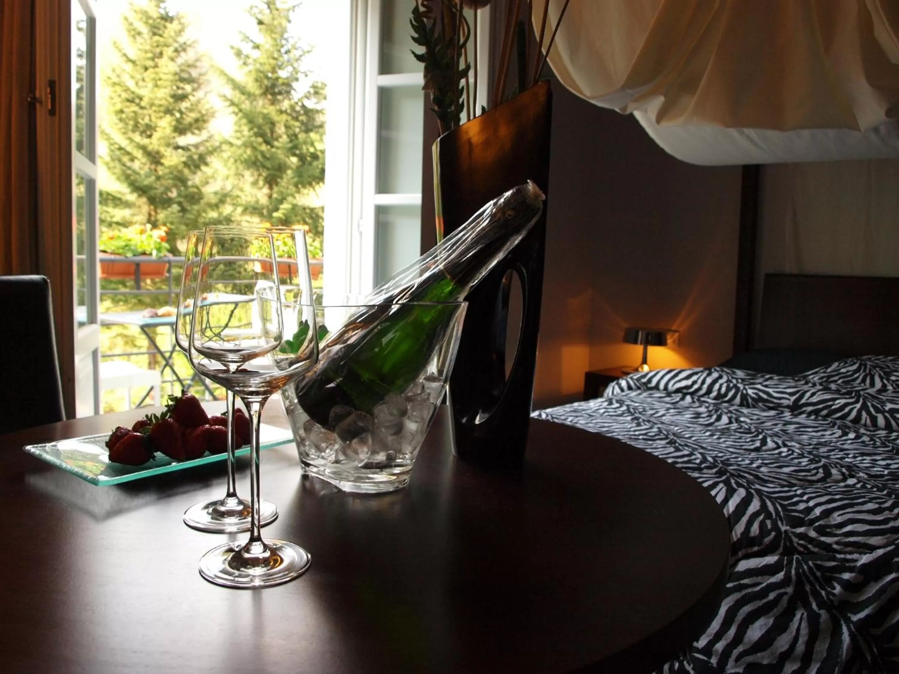 Decorative detail, Bed in Hotel Abetaia