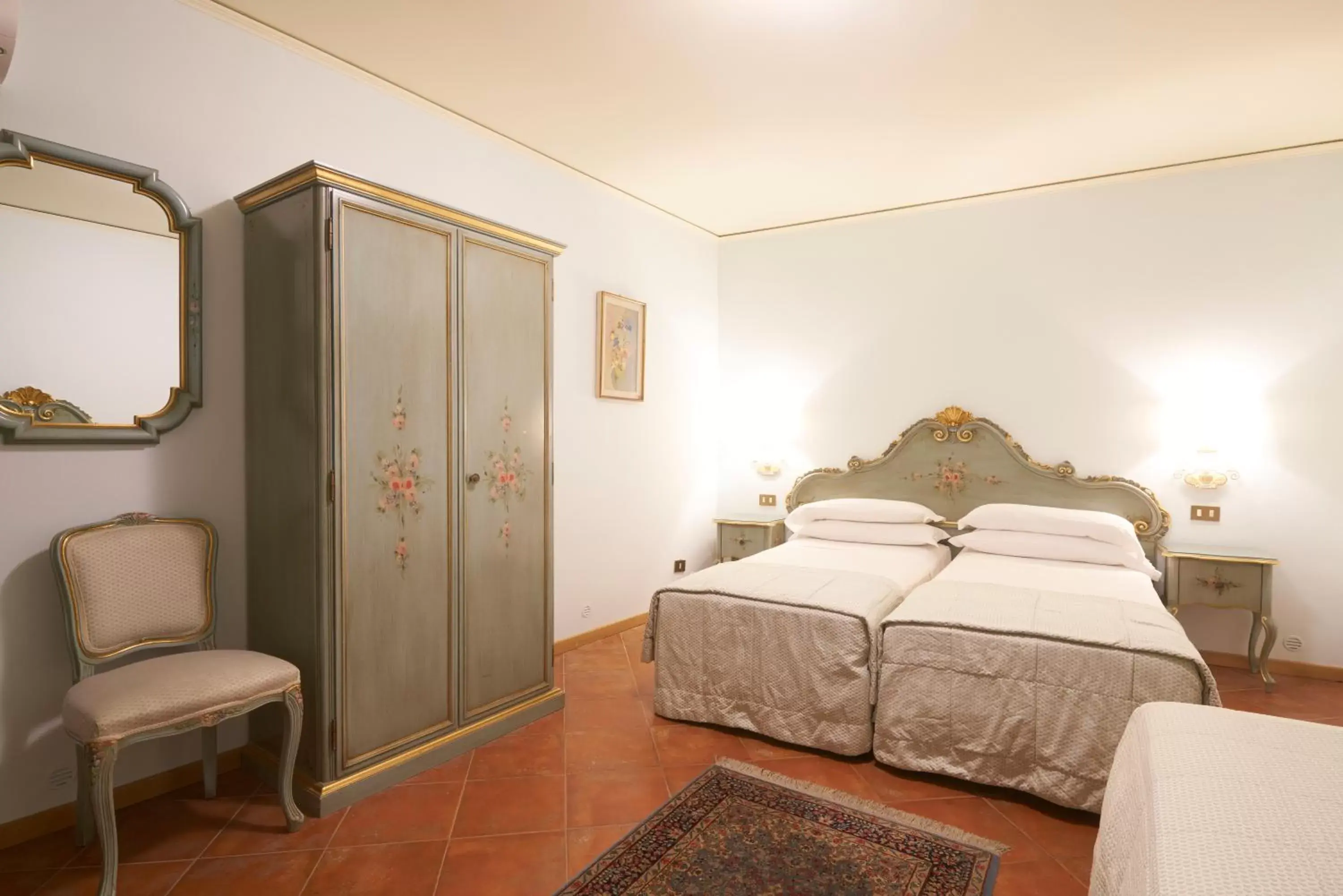 Bed in Hotel Serenissima
