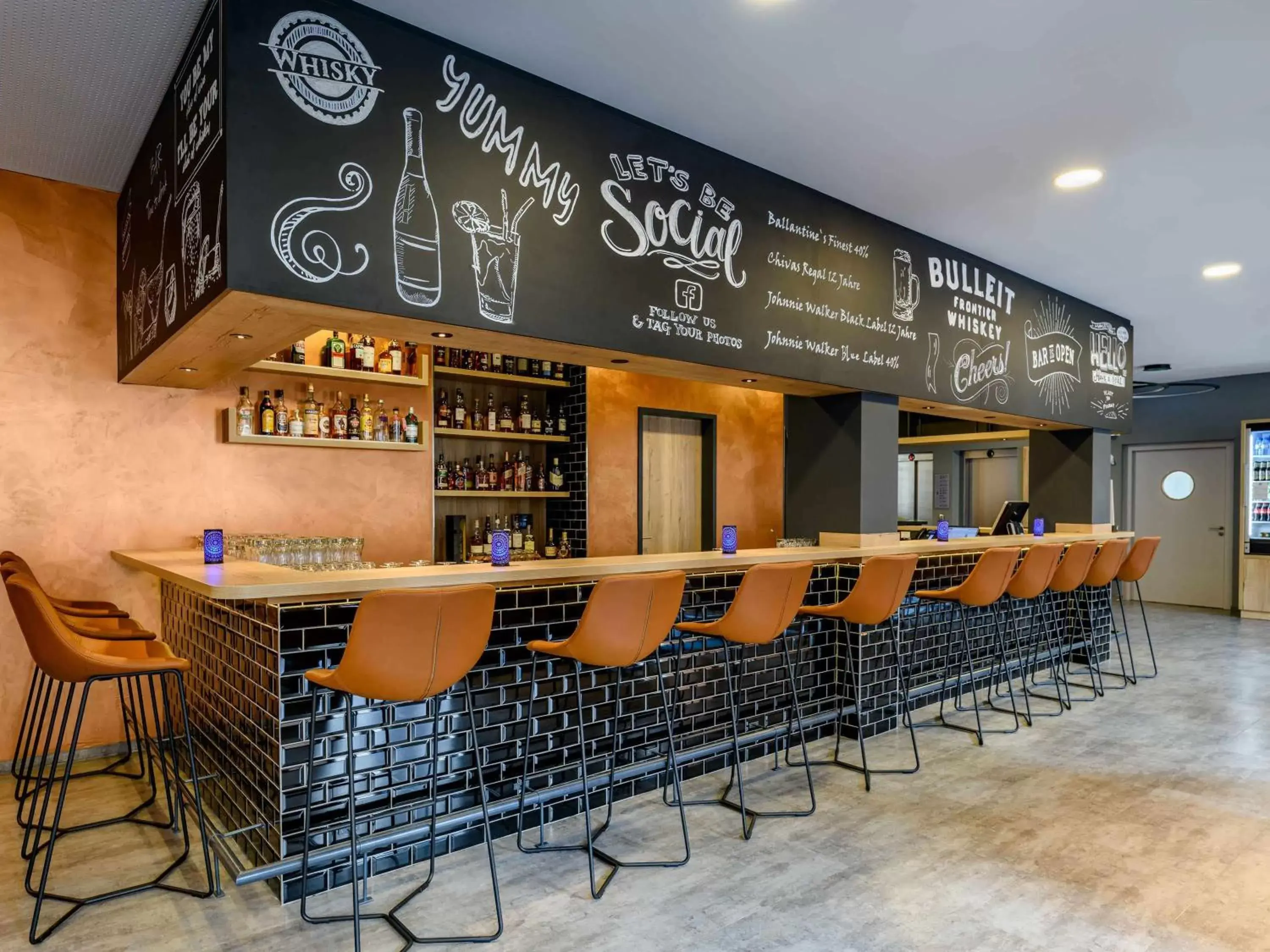Lounge or bar, Lounge/Bar in ibis Styles Bamberg