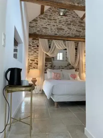 Standard Queen Room in LA MEFFRAIS 1741 Standard Queen Room in LA MEFFRAIS 1741