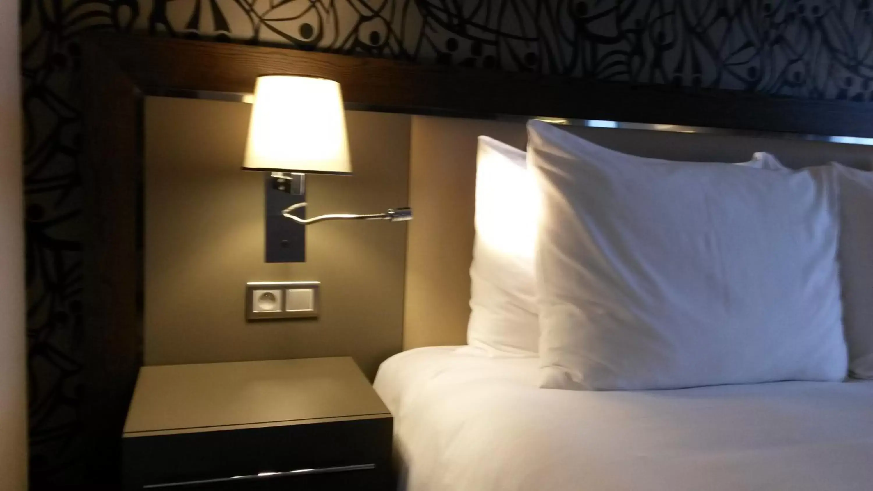 Bedroom, Seating Area in Radisson Blu Hotel, Abidjan Airport