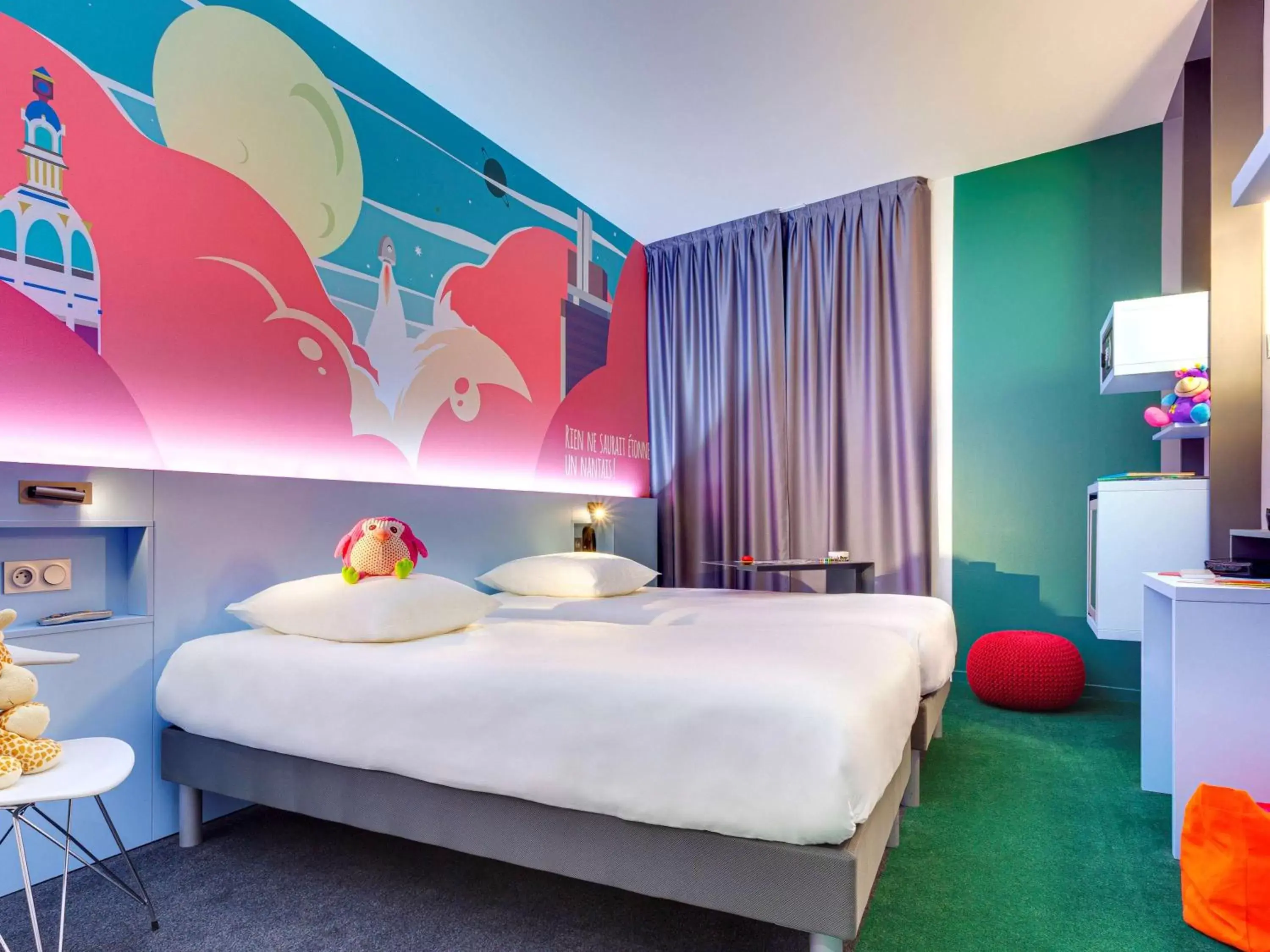 Photo of the whole room, Bed in ibis Styles Nantes Centre Gare