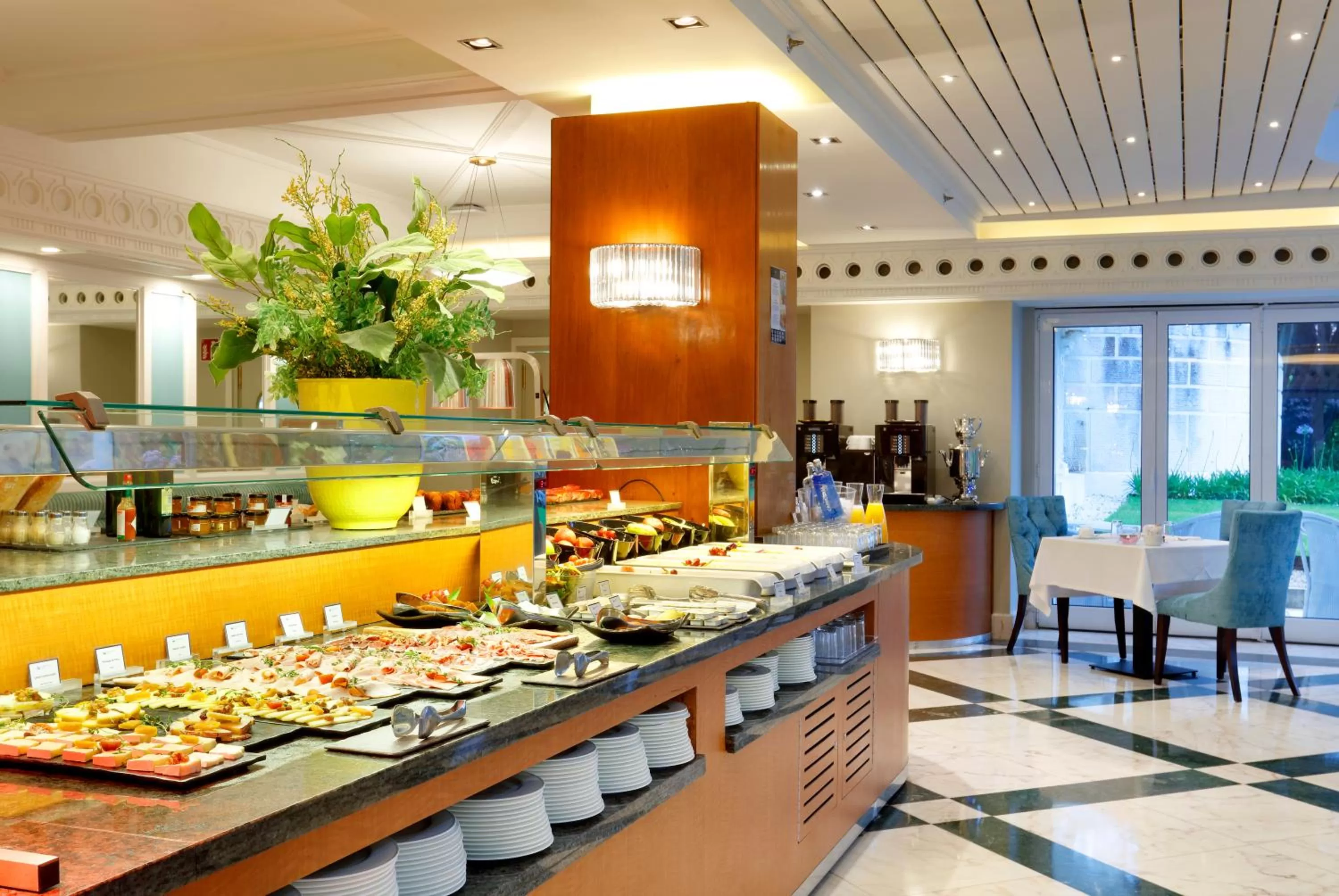 Buffet breakfast in Eurostars Hotel Real