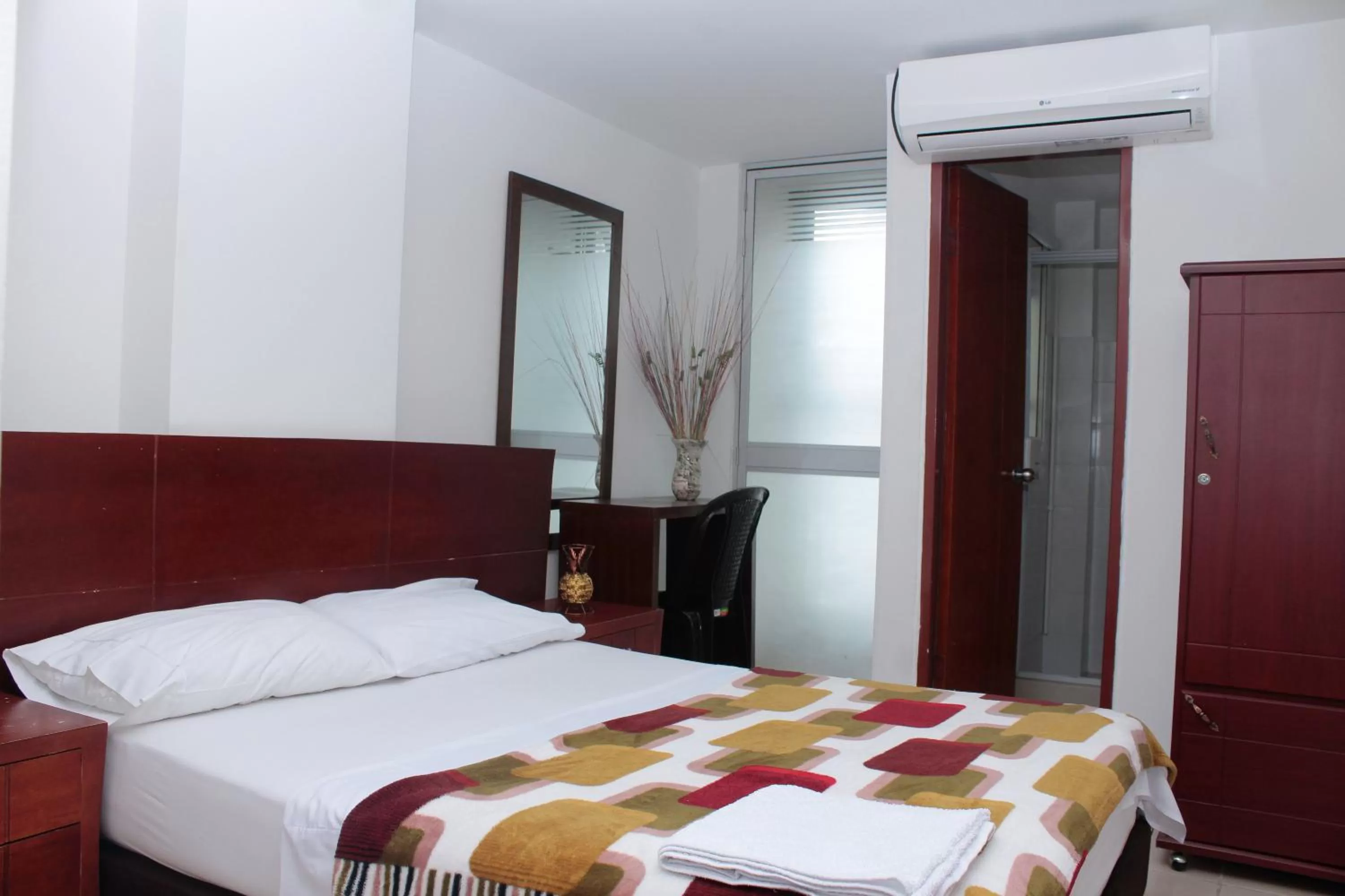 Bed in Hotel Santorini Neiva