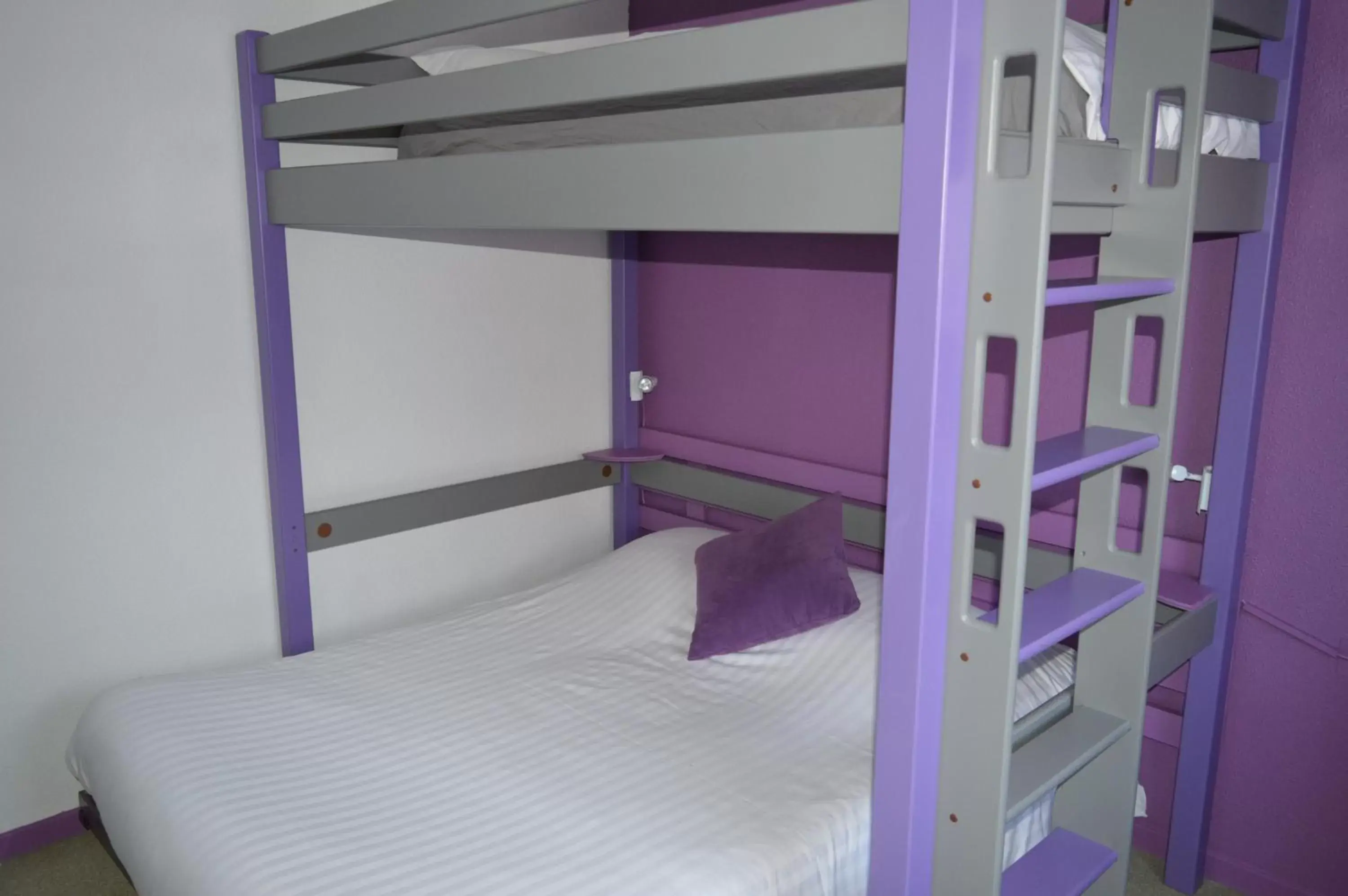 Photo of the whole room, Bunk Bed in N'Atura Hôtel