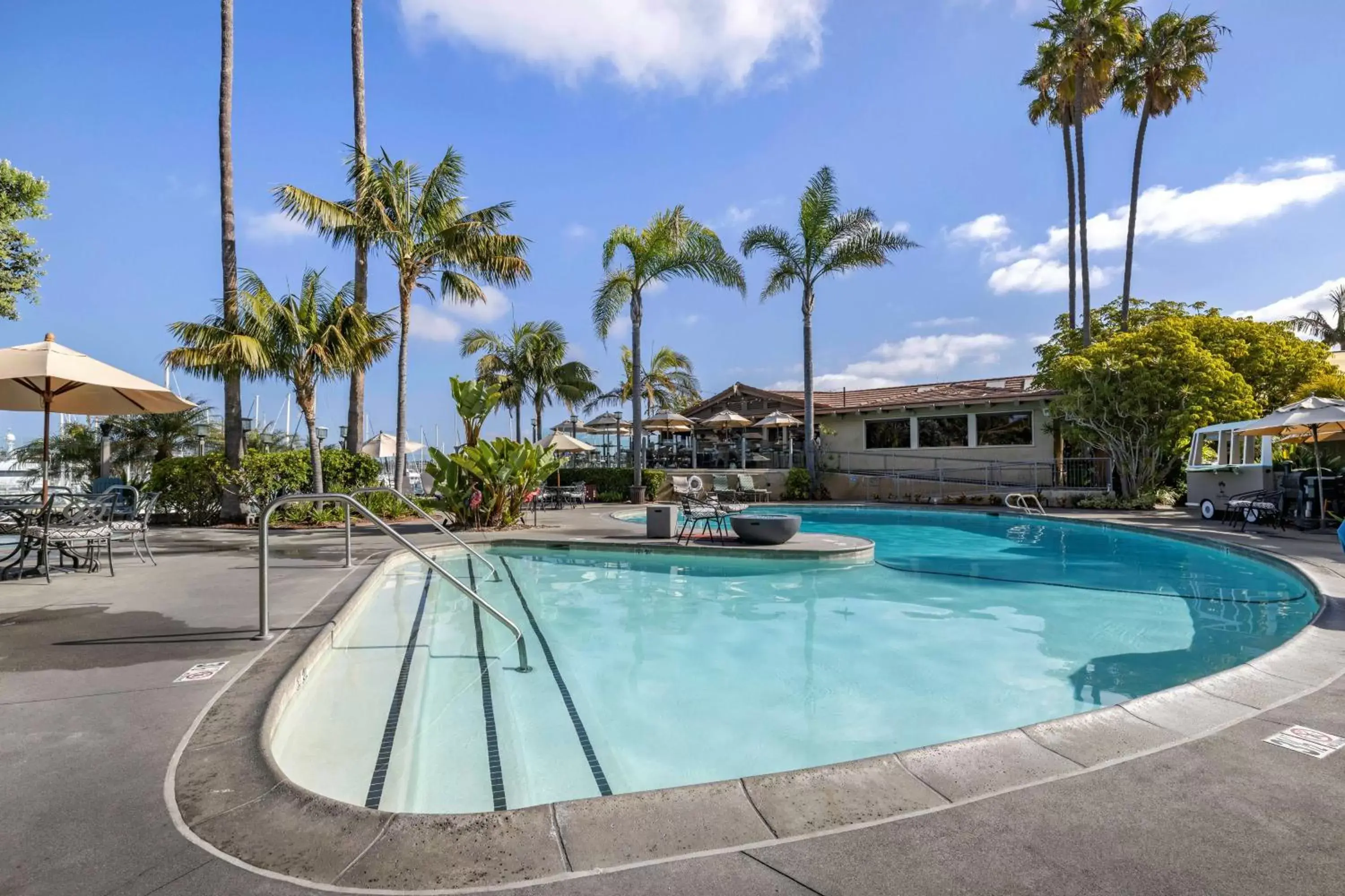 Pool view, Swimming Pool in Best Western PLUS Island Palms Hotel & Marina