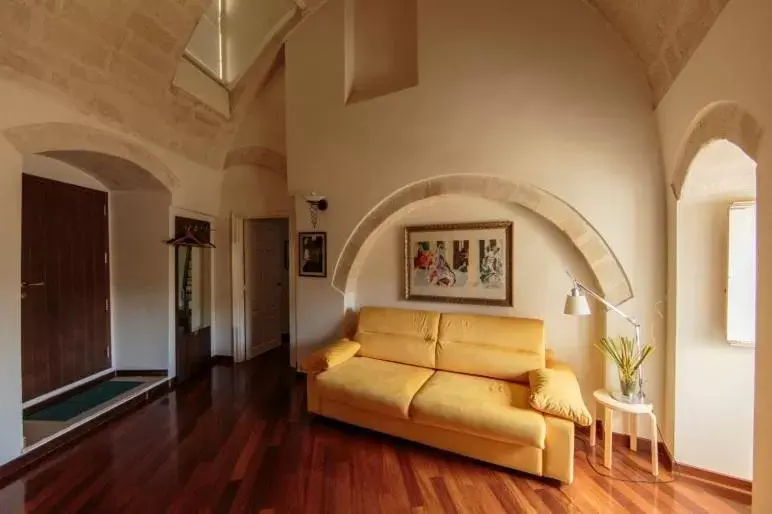 Seating Area in Alla dimora di Chiara Suite and Rooms