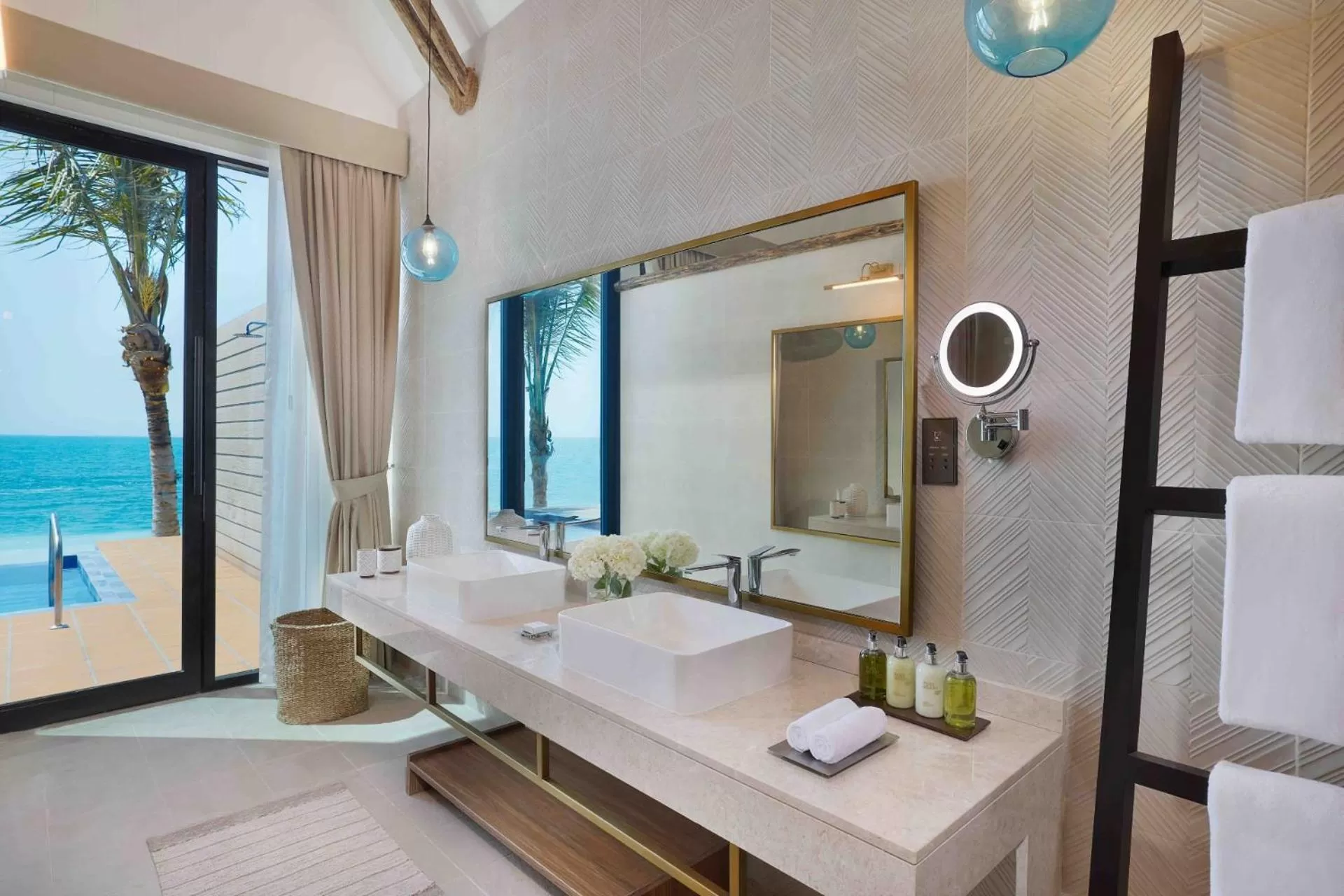 Bathroom in Anantara World Islands Dubai Resort