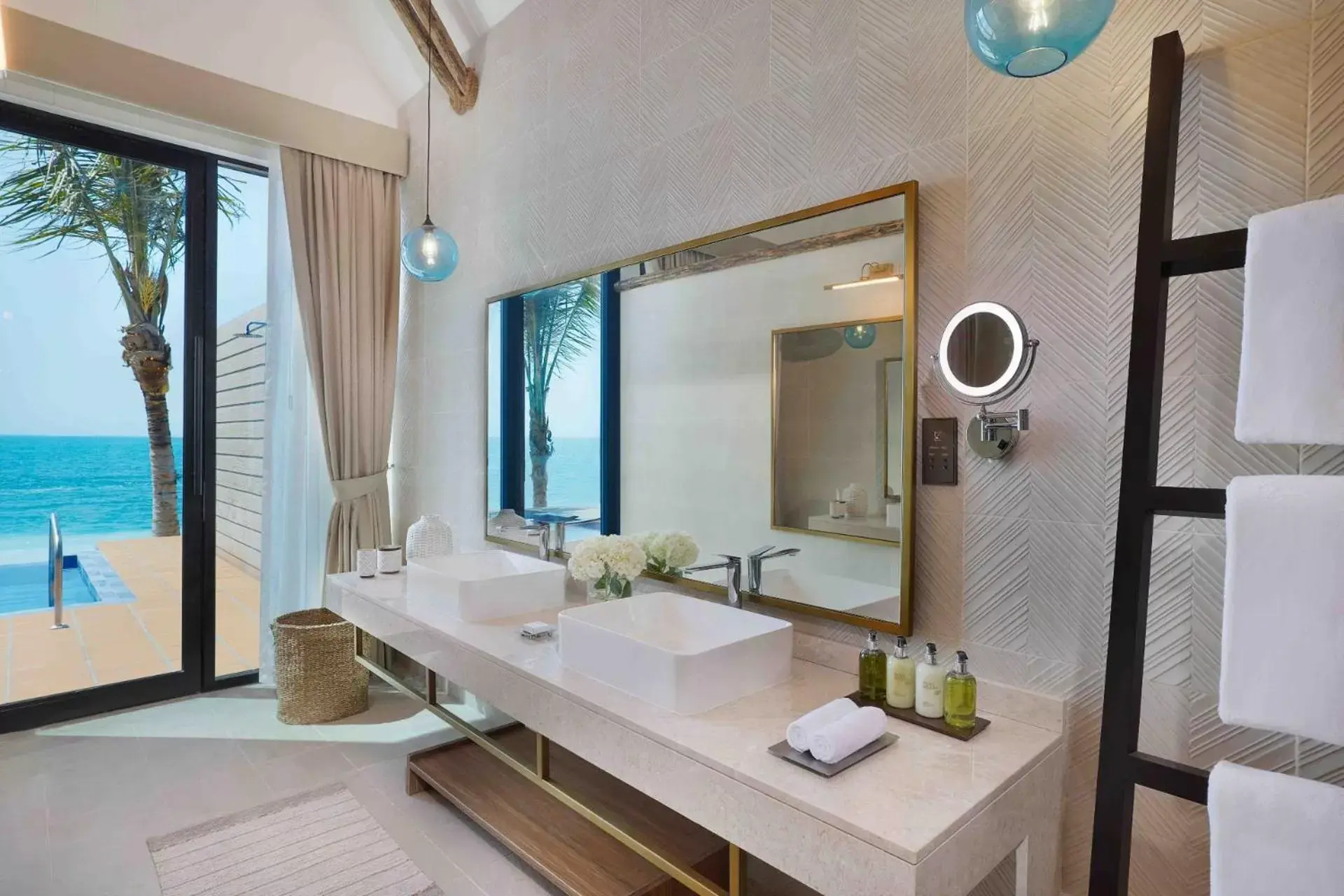Bathroom in Anantara World Islands Dubai Resort