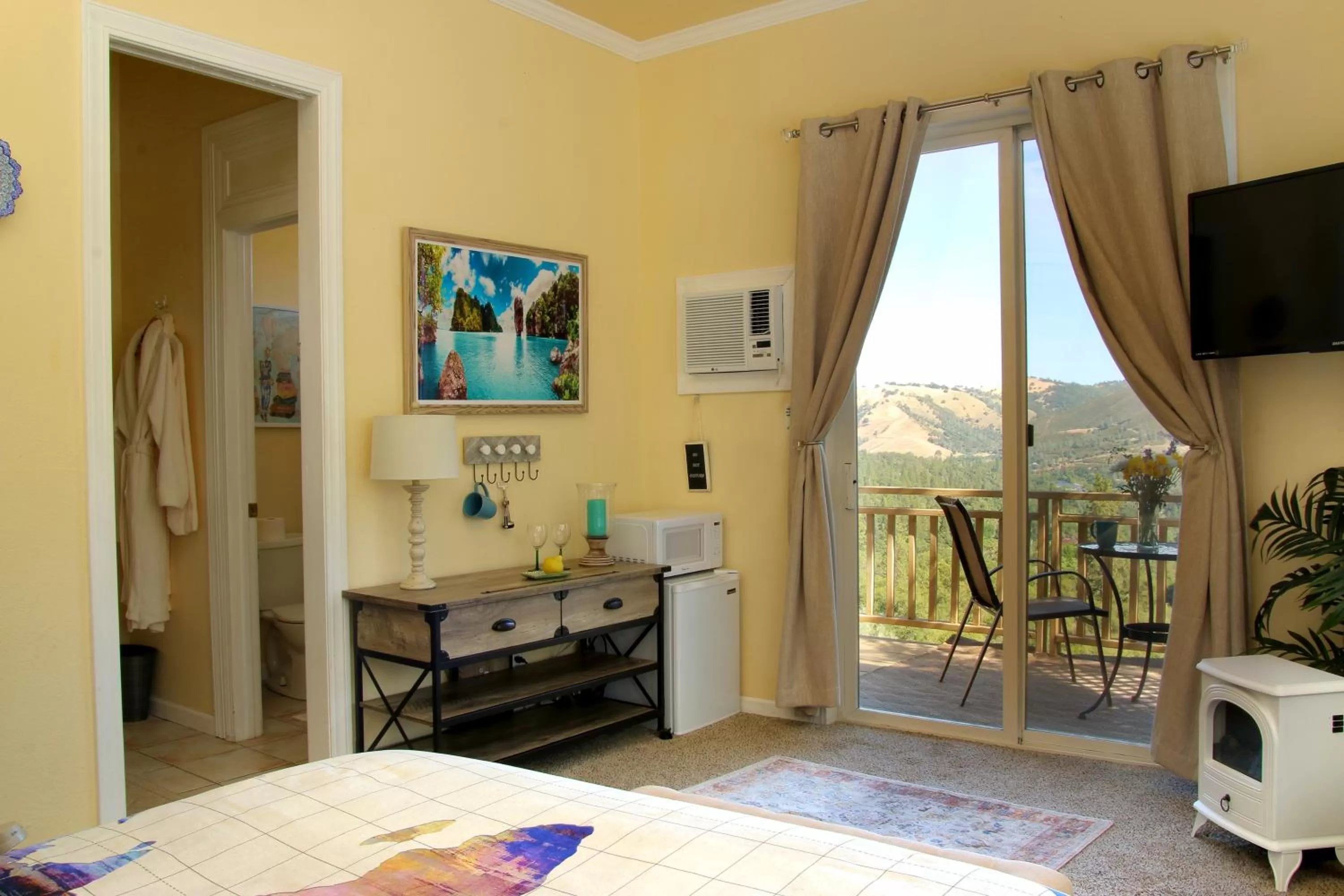 Bedroom in Bella Vista Bed and Breakfast