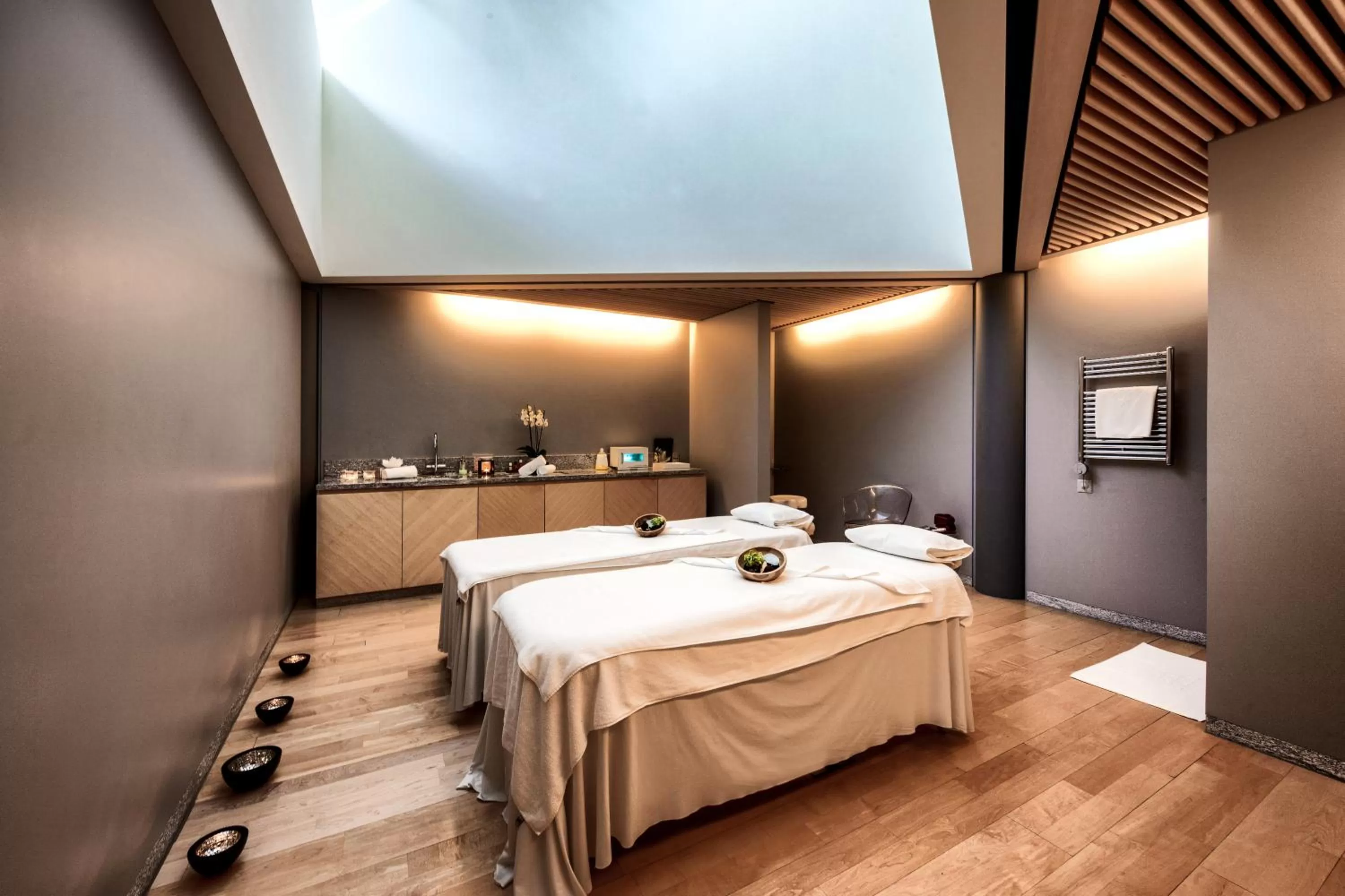 Massage, Bed in Tschuggen Grand Hotel - The Leading Hotels of the World