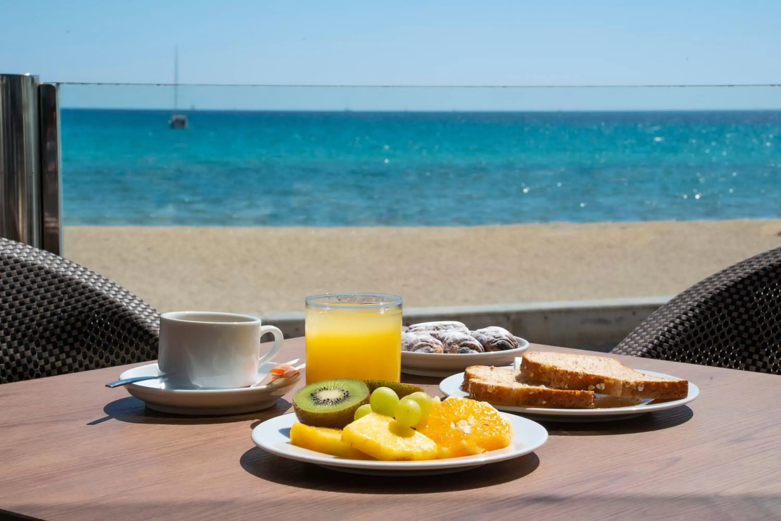 Continental breakfast in Hotel Playa Adults Only