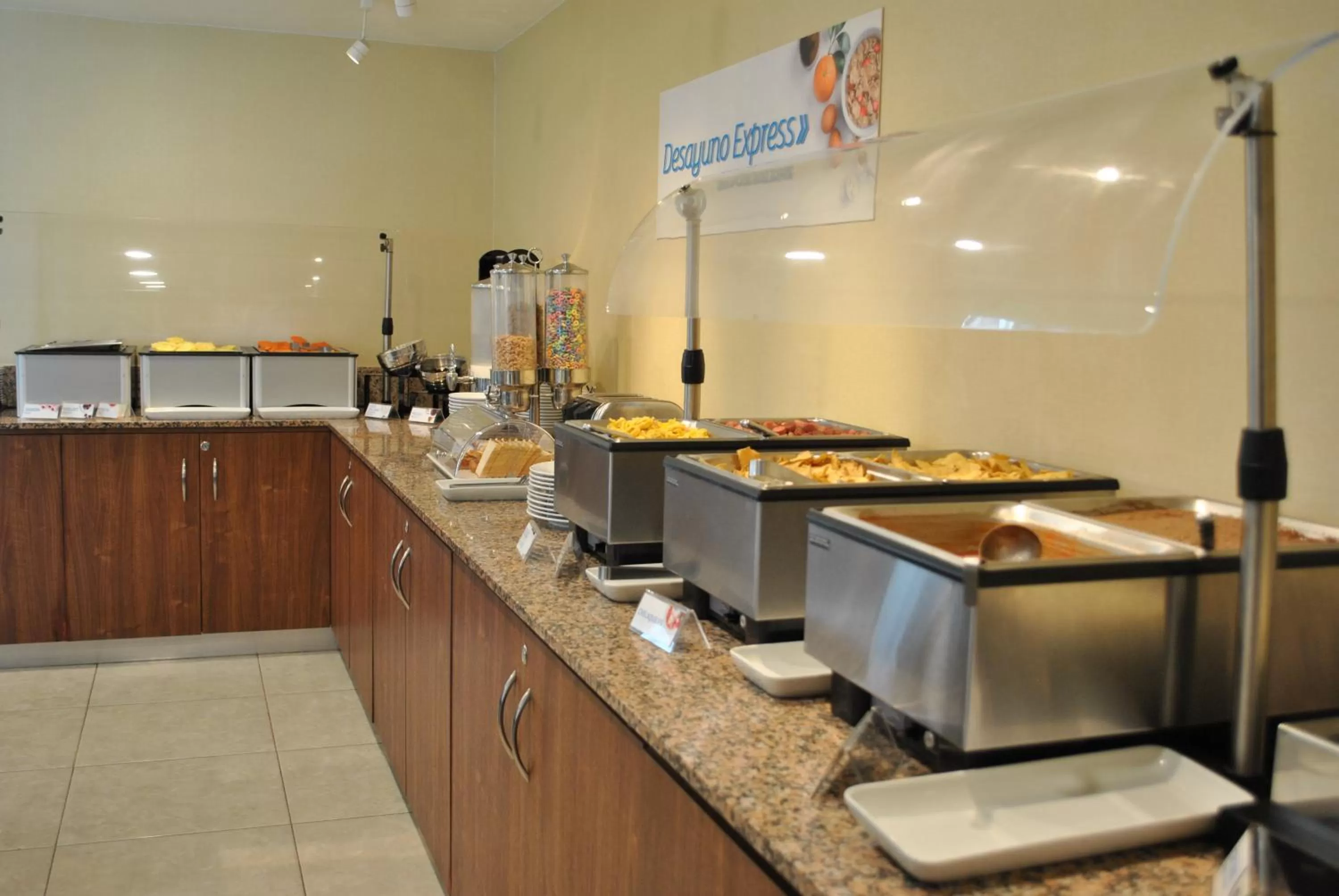 Breakfast in Holiday Inn Express Toluca by IHG