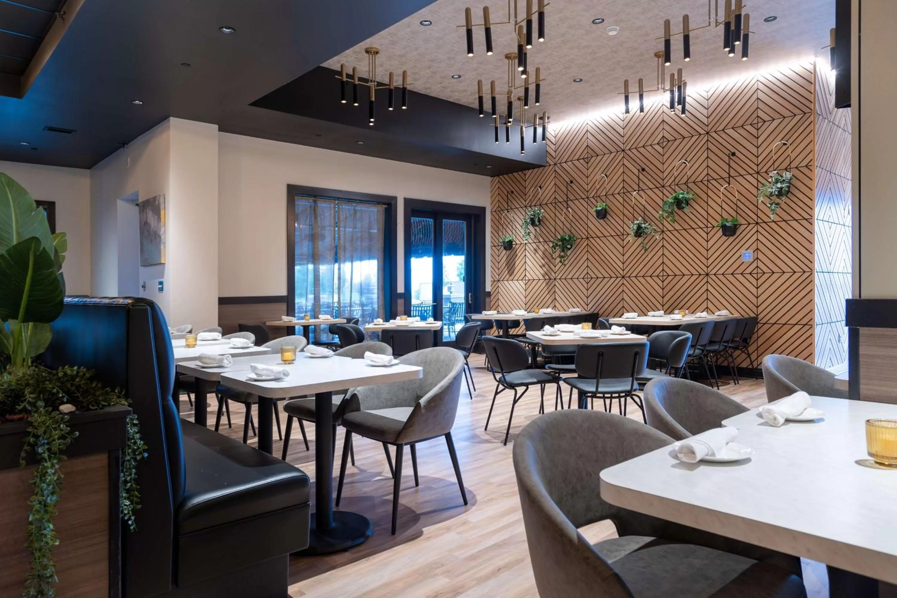 Restaurant/places to eat in Hilton Garden Inn Pittsburgh/Southpointe