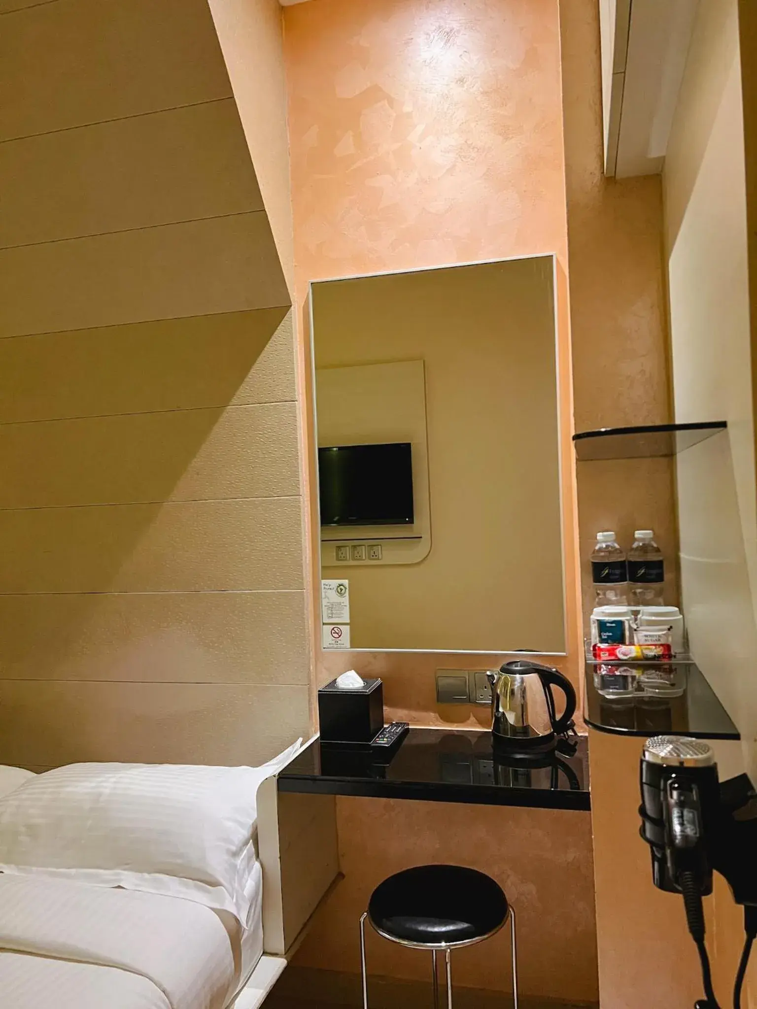 Bedroom, Bed in Fragrance Hotel - Viva Bedroom, Bed in Fragrance Hotel - Viva